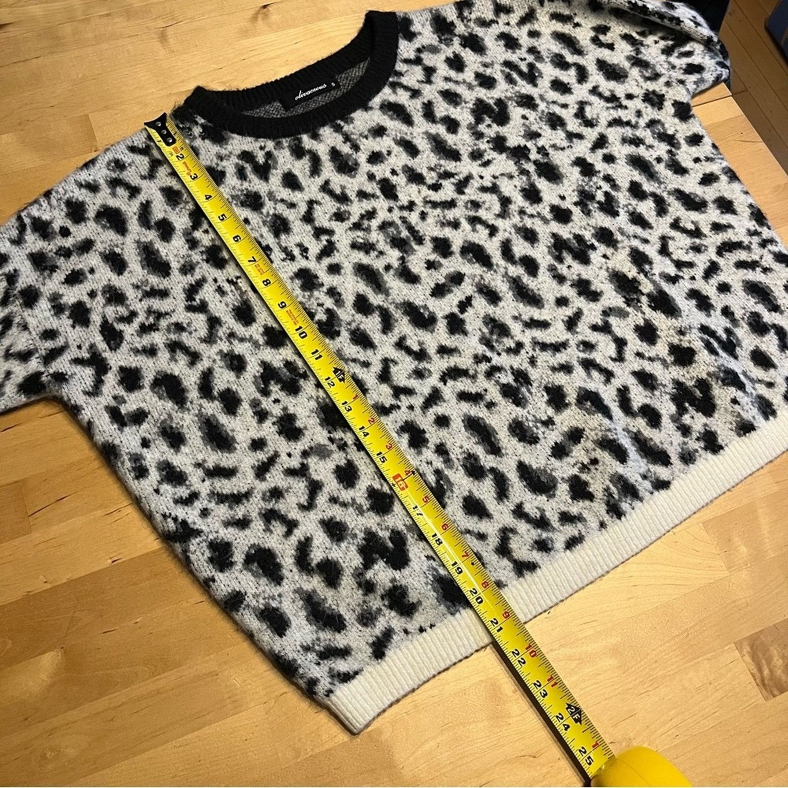 Other Olivaceous Animal Print Black White Leopard Sweater Size S Size S / US 4 / IT 40 - 6 Thumbnail