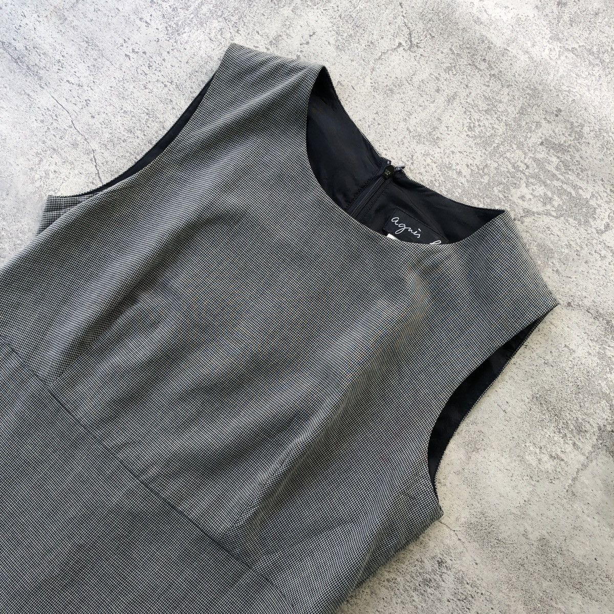 Designer × Vintage × agnes b. Agnes B Women's Shift Dress Sleeveless Black Houndstooth EUC Size XS / US 0-2 / IT 36-38 - 3 Thumbnail