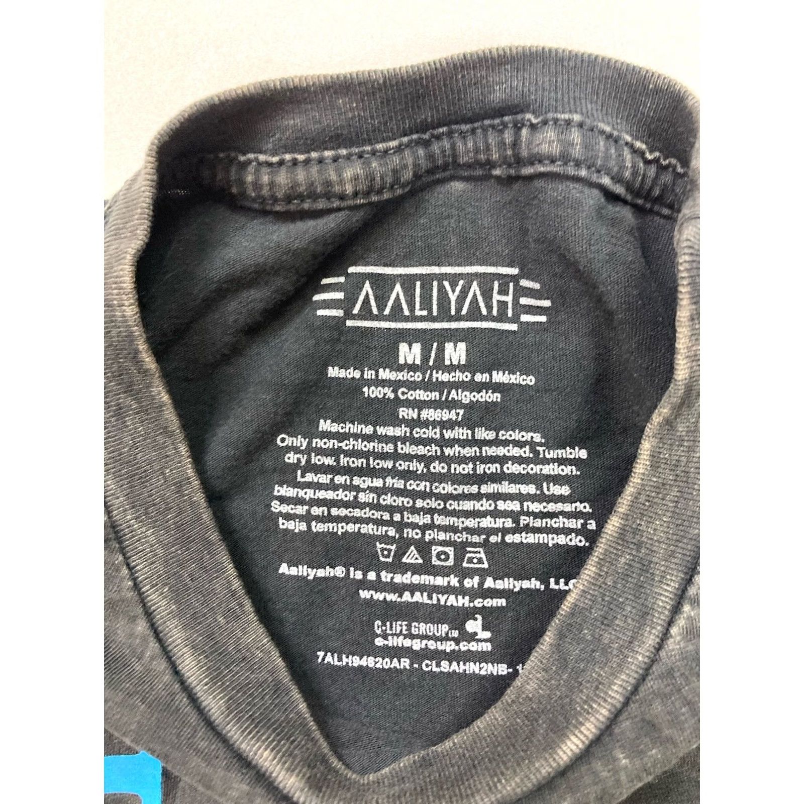 Vintage Aaliyah Graphic T-shirt Men Medium Black Short Sleeve Music 2020-2029 Vintage? Size US M / EU 48-50 / 2 - 4 Thumbnail