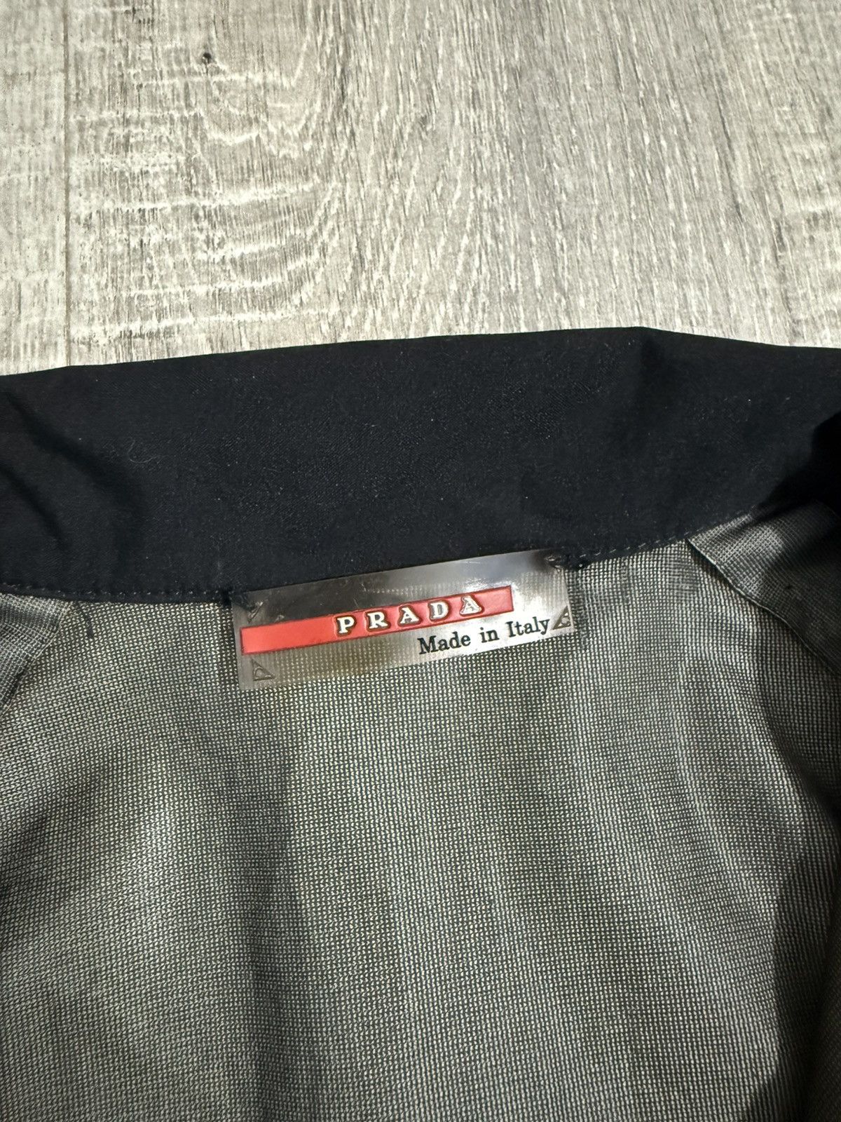 Prada Vintage prada goretex women jacket Size M / US 6-8 / IT 42-44 - 6 Thumbnail