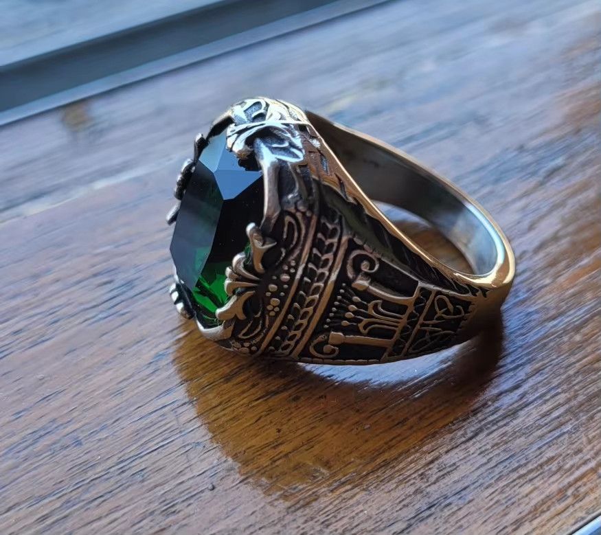 Jewelry Crown Totem green Ring Streetwear Jewelry Fashion Gift Size ONE SIZE - 1 Thumbnail