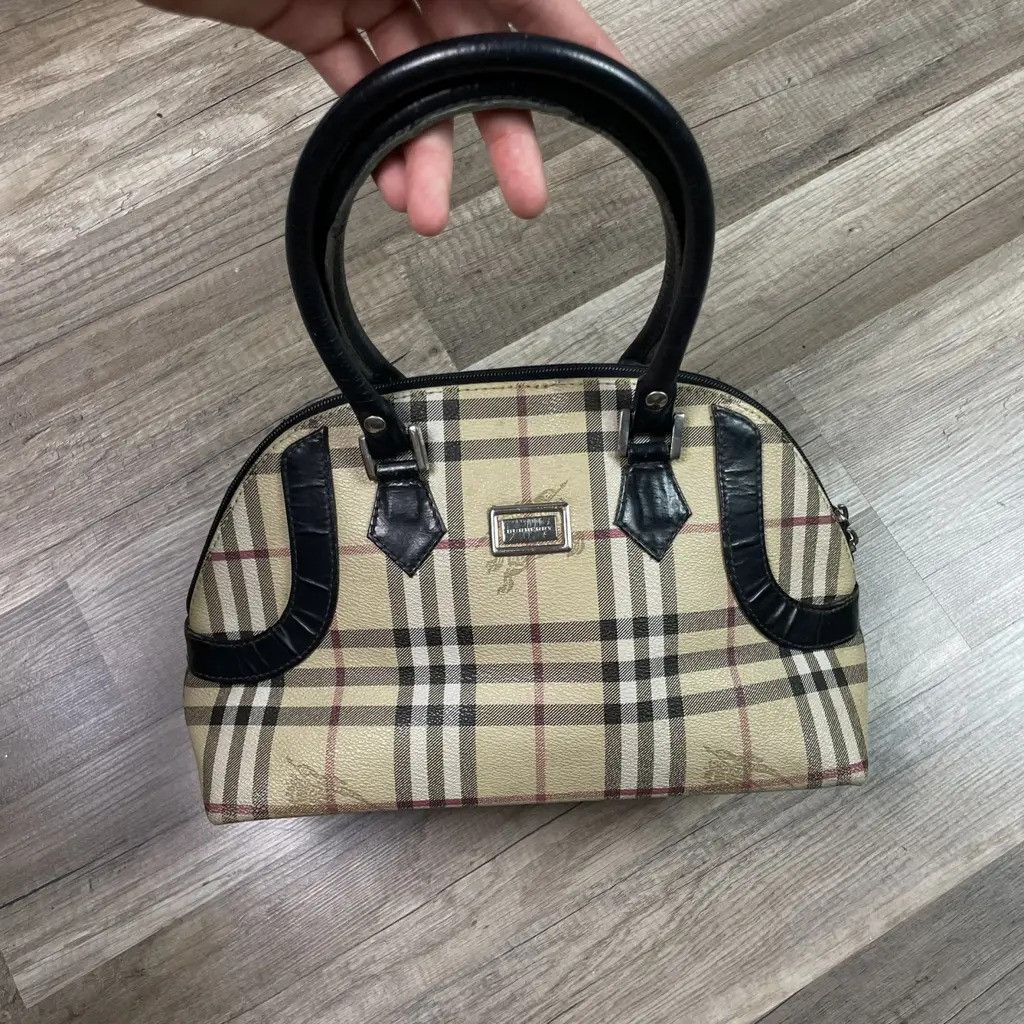 Burberry Burberry Full Pattern Handbag Measurements: 30x20x13cm Size ONE SIZE - 7 Thumbnail