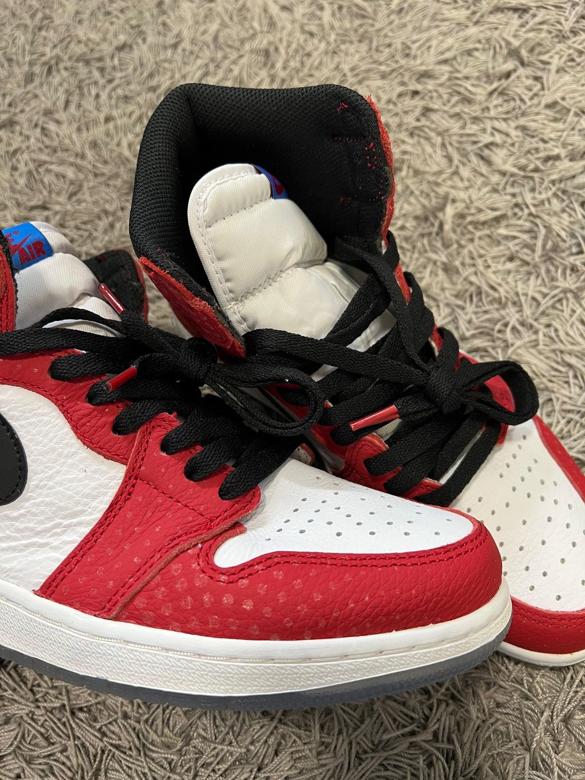 Nike Jordan 1 Retro High Spider Man Origin Story Size US 8.5 / EU 41-42 - 10 Thumbnail