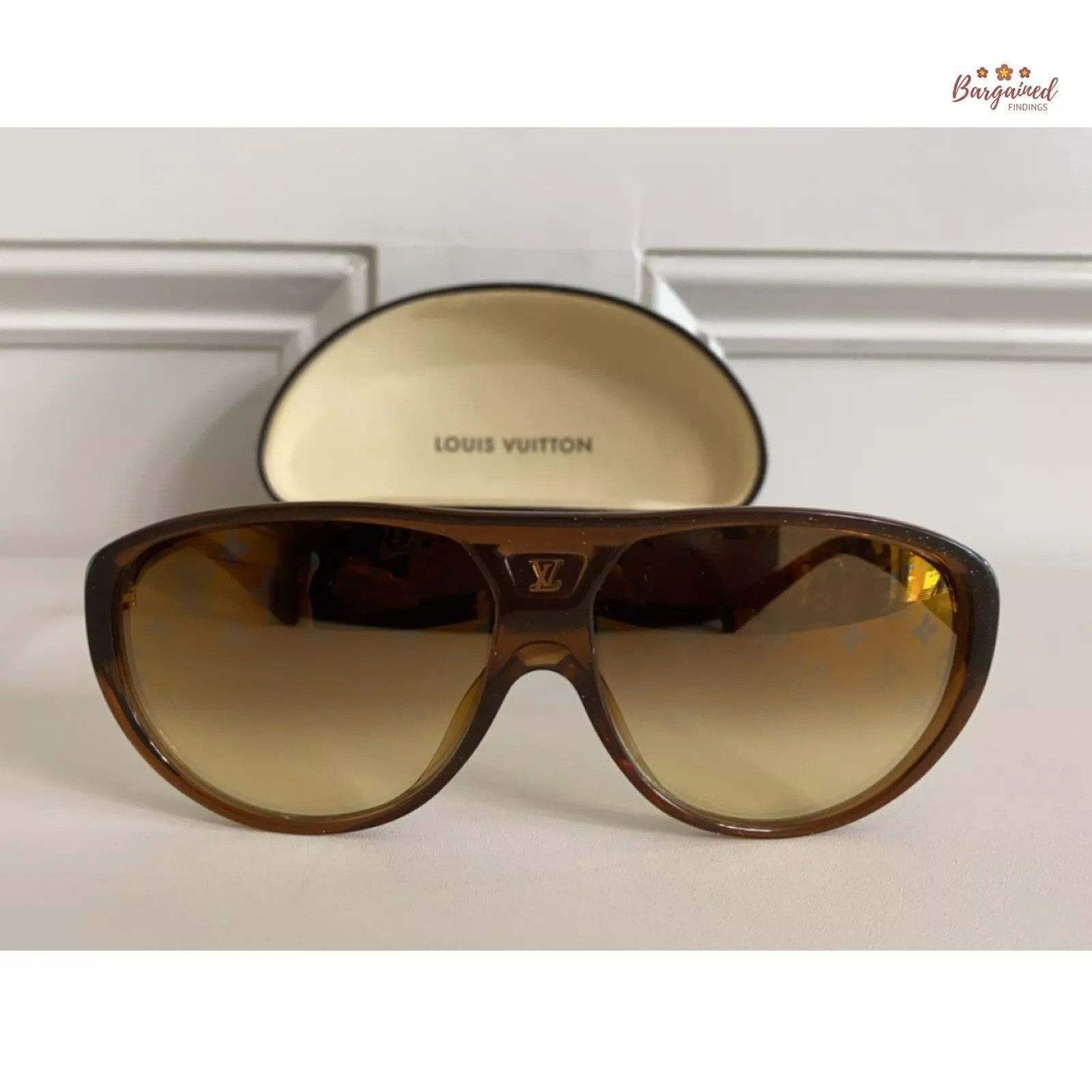 Louis Vuitton LOUIS VUITTON Glitter Acetate Illusion Monogram Sunglasses Size ONE SIZE - 8 Thumbnail