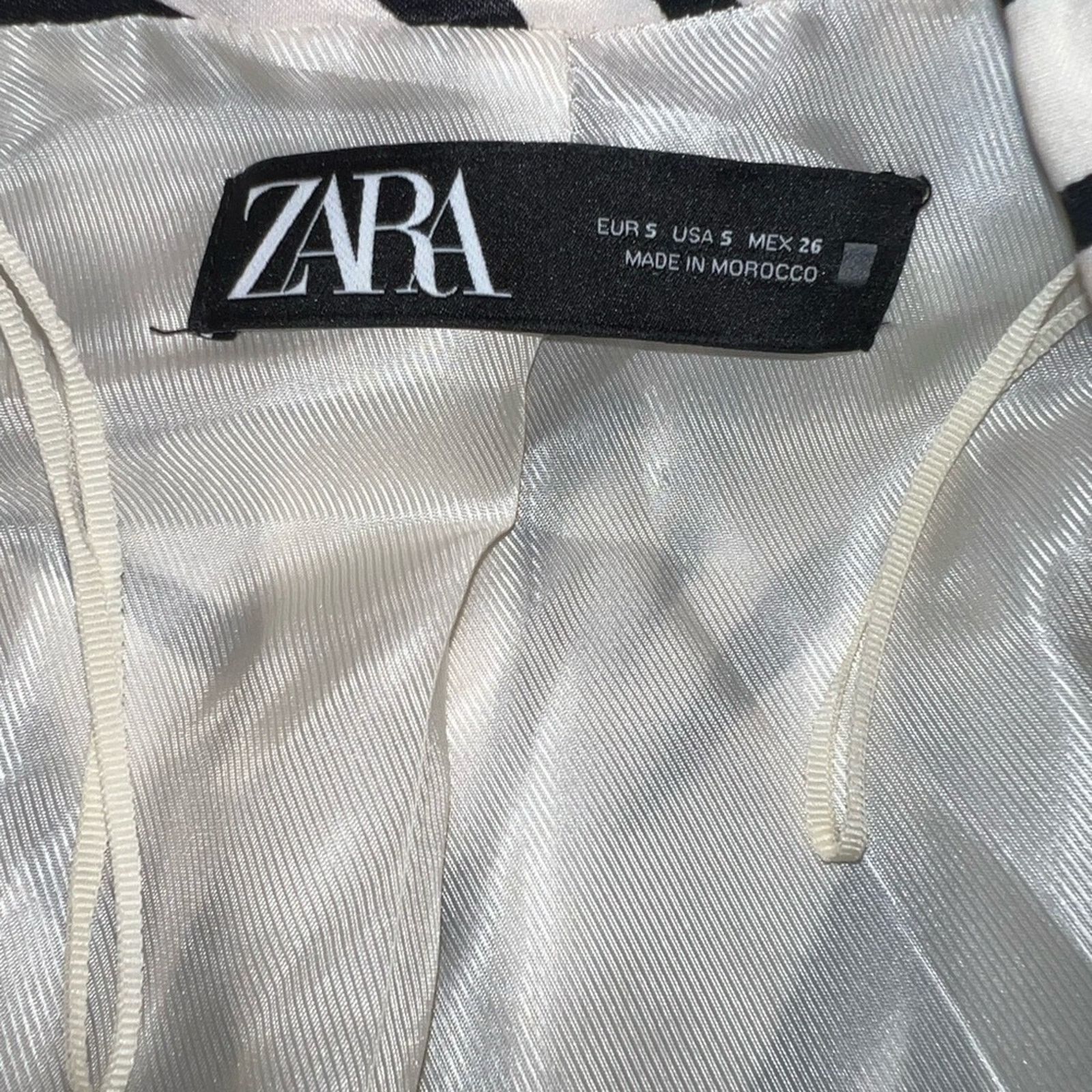 Zara Gorgeous Zara Satin Zebra Blazer! Size S / US 4 / IT 40 - 8 Thumbnail