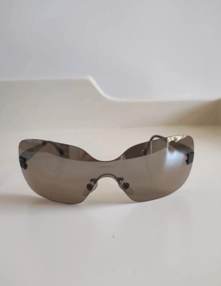 Chanel Chanel Sunglasses 4029 CC Rhinestone Logo Rimless Vintage Size ONE SIZE - 2 Thumbnail