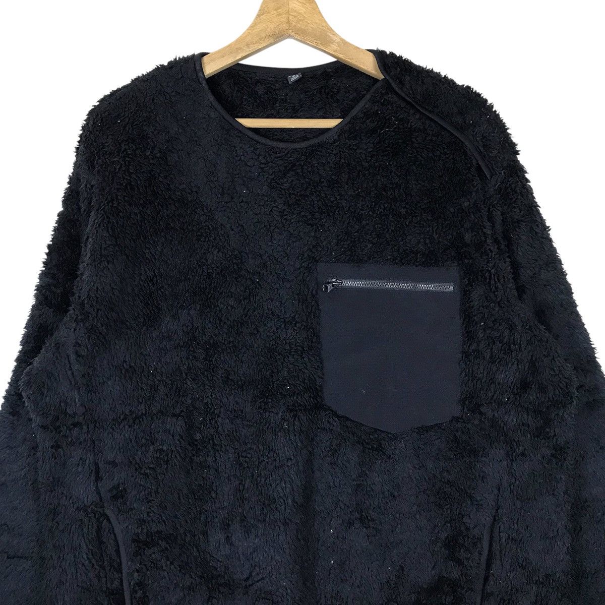 Uniqlo Uniqlo Single Pocket Pullover Jumper Sweatshirt Size US XL / EU 56 / 4 - 2 Thumbnail