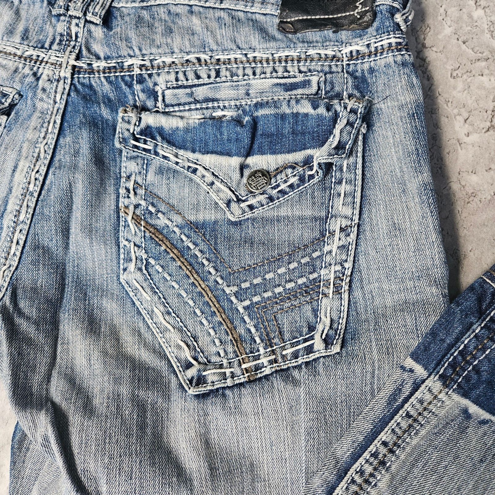 (di)vision Vintage Division E Jeans Men's 36x32 Distressed YK2 2000's Size US 36 / EU 52 - 2 Thumbnail