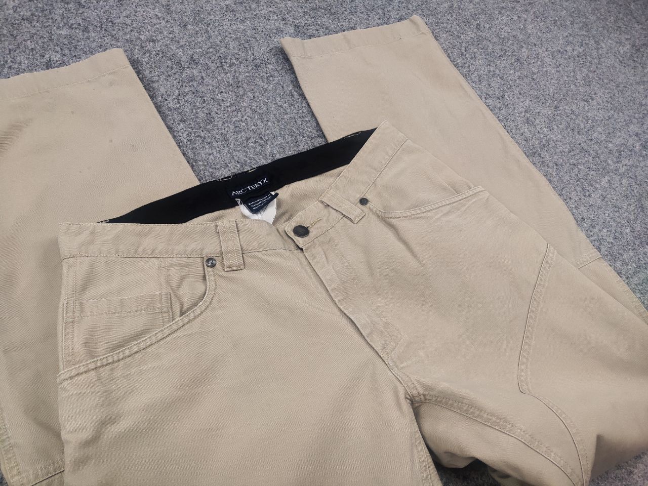 Arc'teryx Vintage Arc'teryx bastion Double Canvas Sand Cargo Pants Size US 32 / EU 48 - 18 Thumbnail