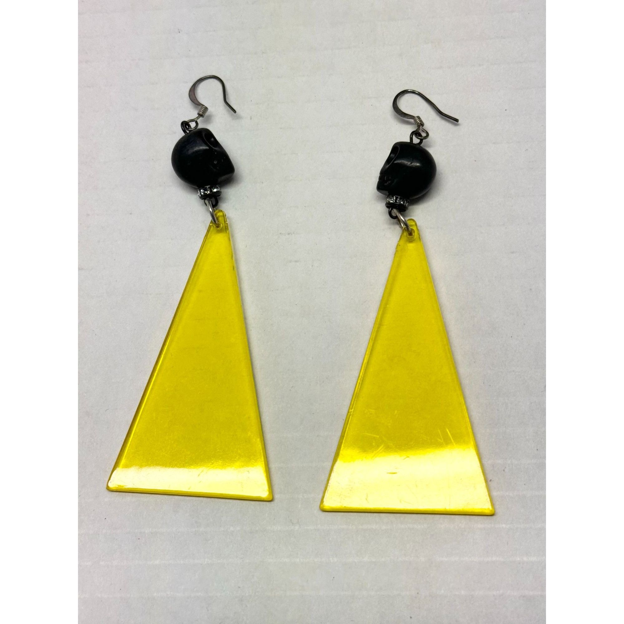 Vintage Vintage yellow lucite rhinestone skull dangle drop earrings Size ONE SIZE - 5 Thumbnail