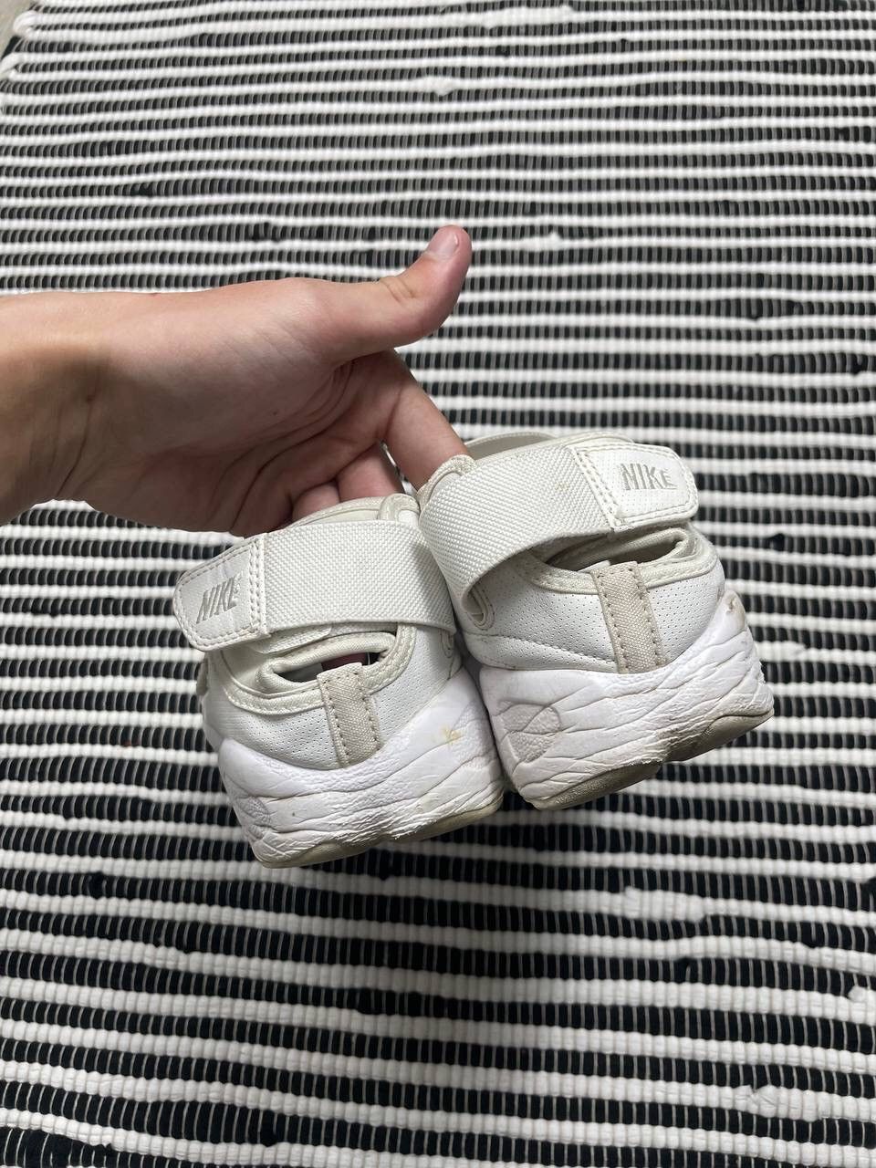 Japanese Brand × Nike × Vintage Vintage Nike Rift Tabi Style Sandals Sneakers Y2K Size US 9 / EU 42 - 4 Thumbnail