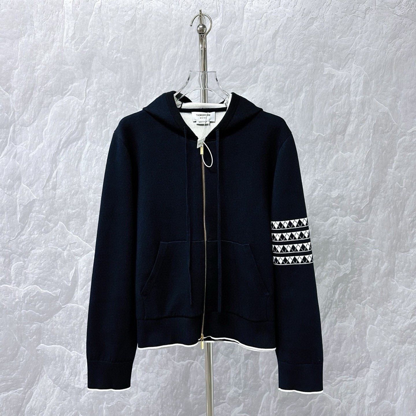 Thom Browne Thom Browne TB Dachshund Stripe Hooded Jacket Size US L / EU 52-54 / 3 - 1 Thumbnail