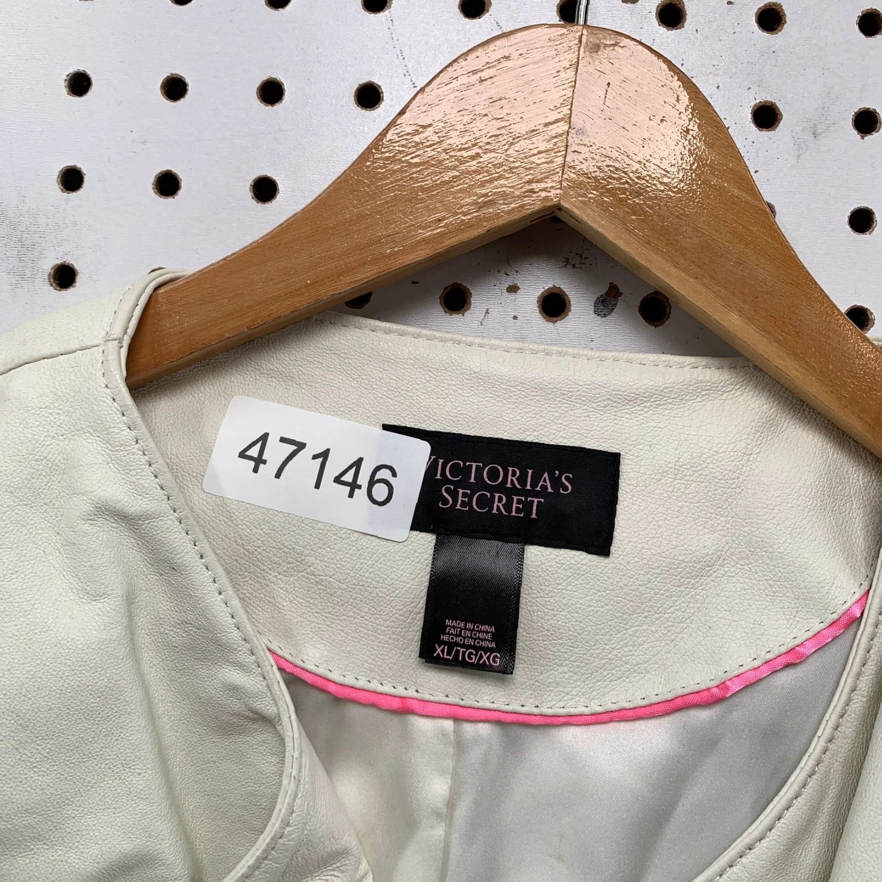 Victoria's Secret Victoria's Secret Leather Motorcycle Jacket Womens XL White Slant Zip Biker Size XL / US 12-14 / IT 48-50 - 3 Thumbnail