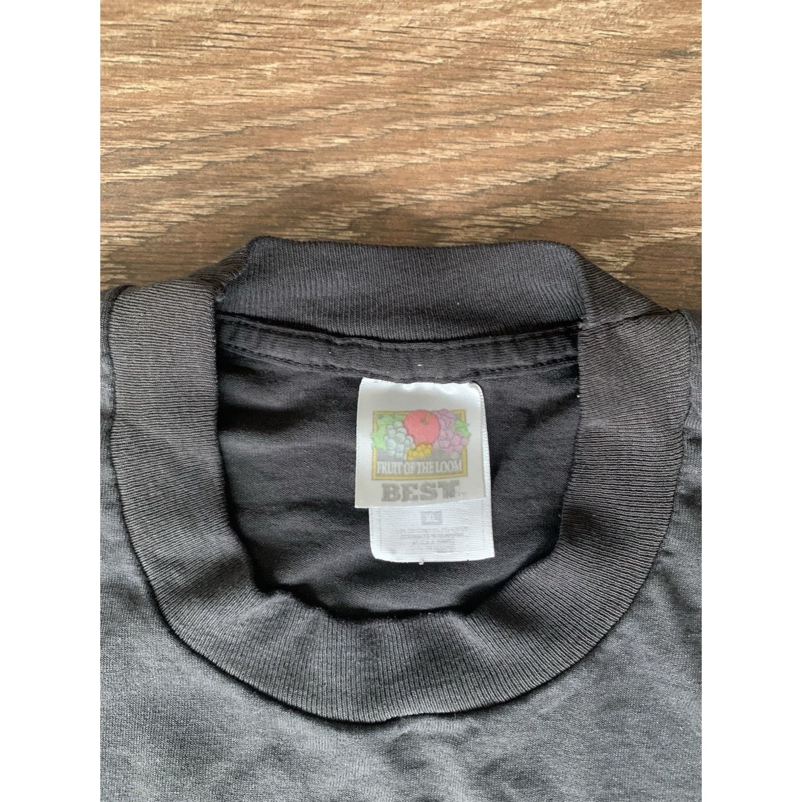 Fruit Of The Loom Vintage 1988 Carrier Wing 8 Tee Size Large Size US L / EU 52-54 / 3 - 3 Thumbnail