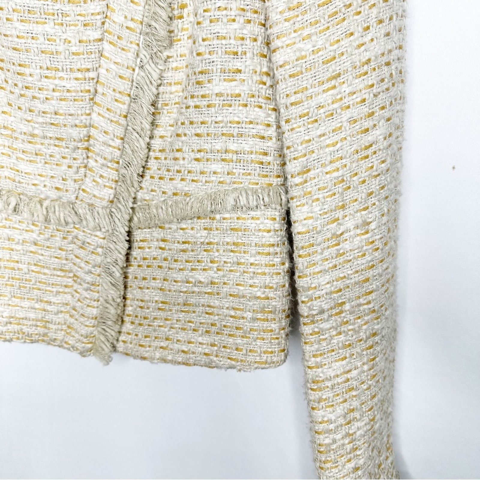 INTERMIX INTERMIX Yellow & White Woven Front Zip Blazer NWT in Size 0 Size XS / US 0-2 / IT 36-38 - 3 Thumbnail