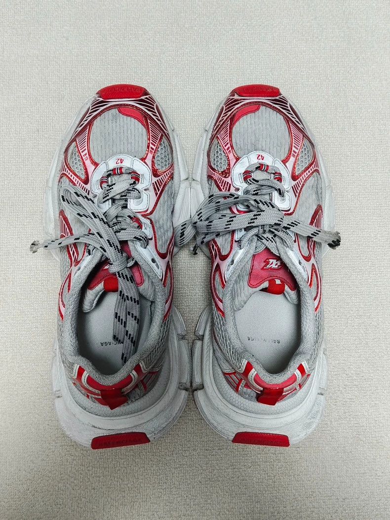 Balenciaga Balenciaga Low top done old red shoes 2502-Nextarrow Size US 9 / EU 42 - 3 Thumbnail