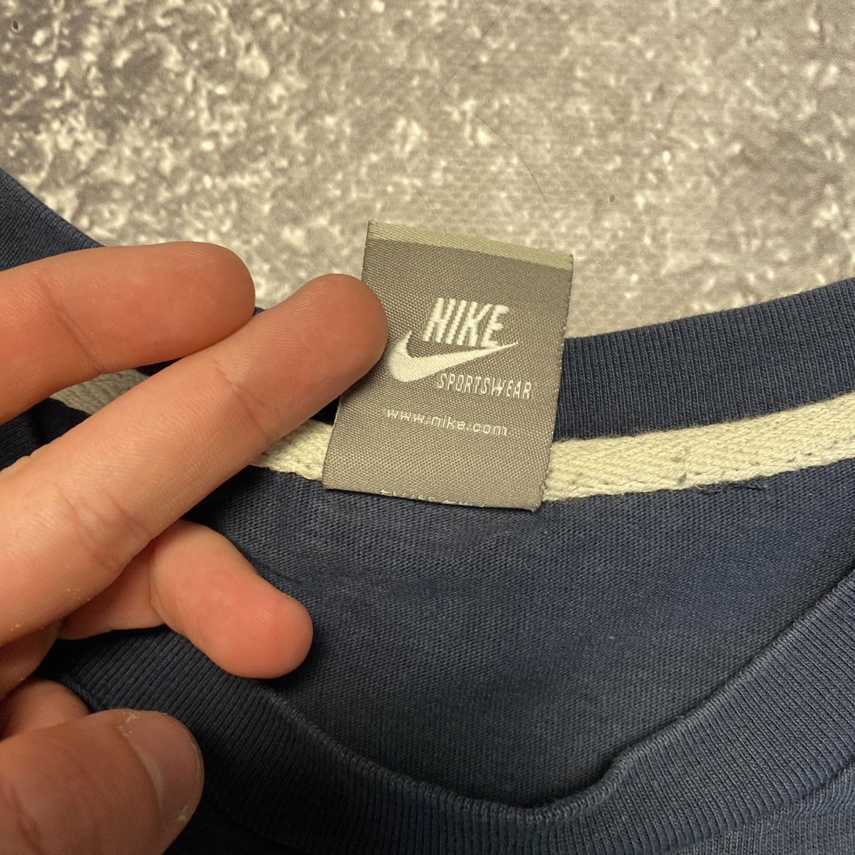 Vintage Vintage Nike Swoosh Big Logo 2000’s Grey tag tee Size US L / EU 52-54 / 3 - 8 Thumbnail