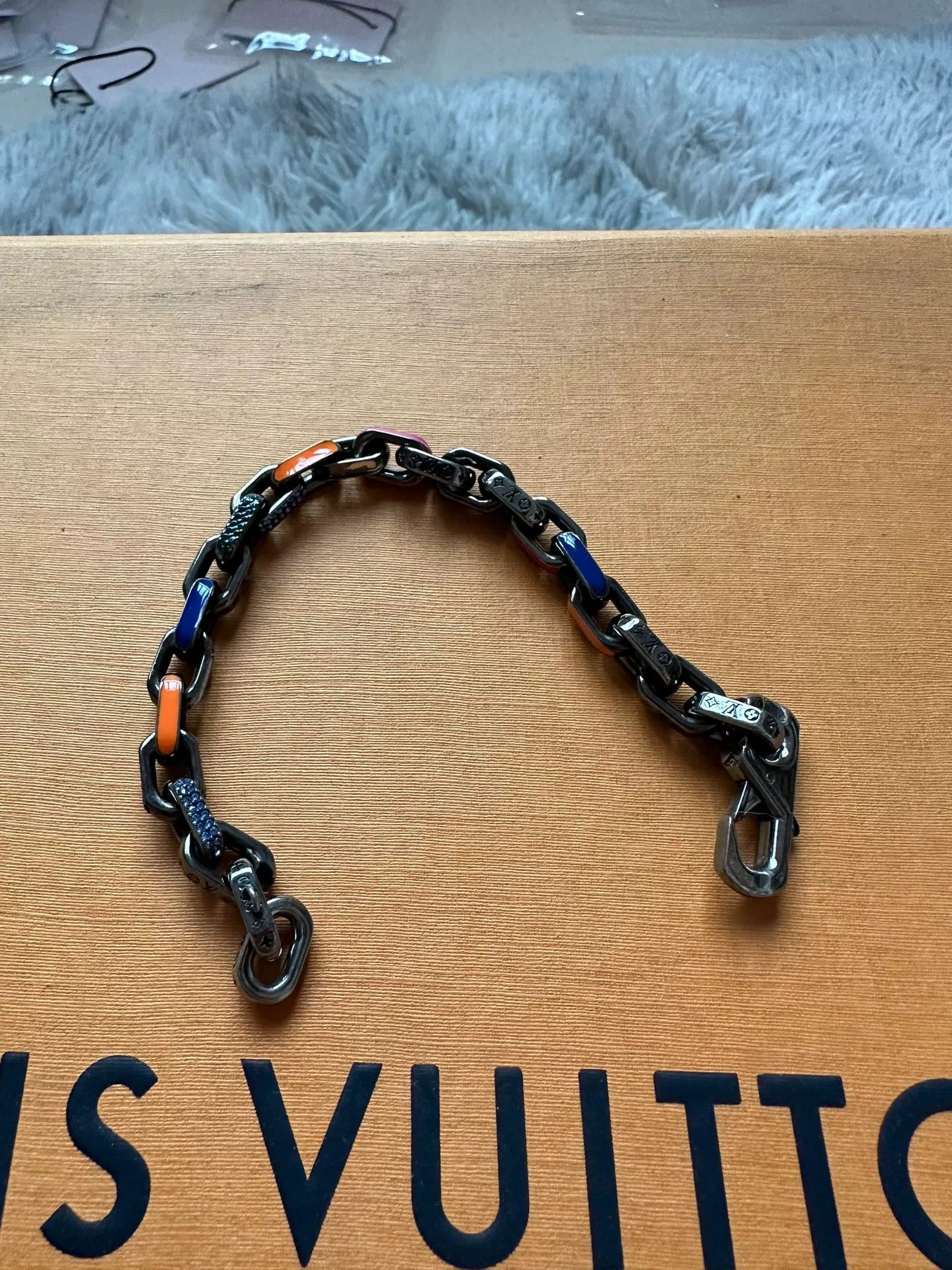 Louis Vuitton LV Full Diamond Bamboo Bracelet Size ONE SIZE - 1 Thumbnail