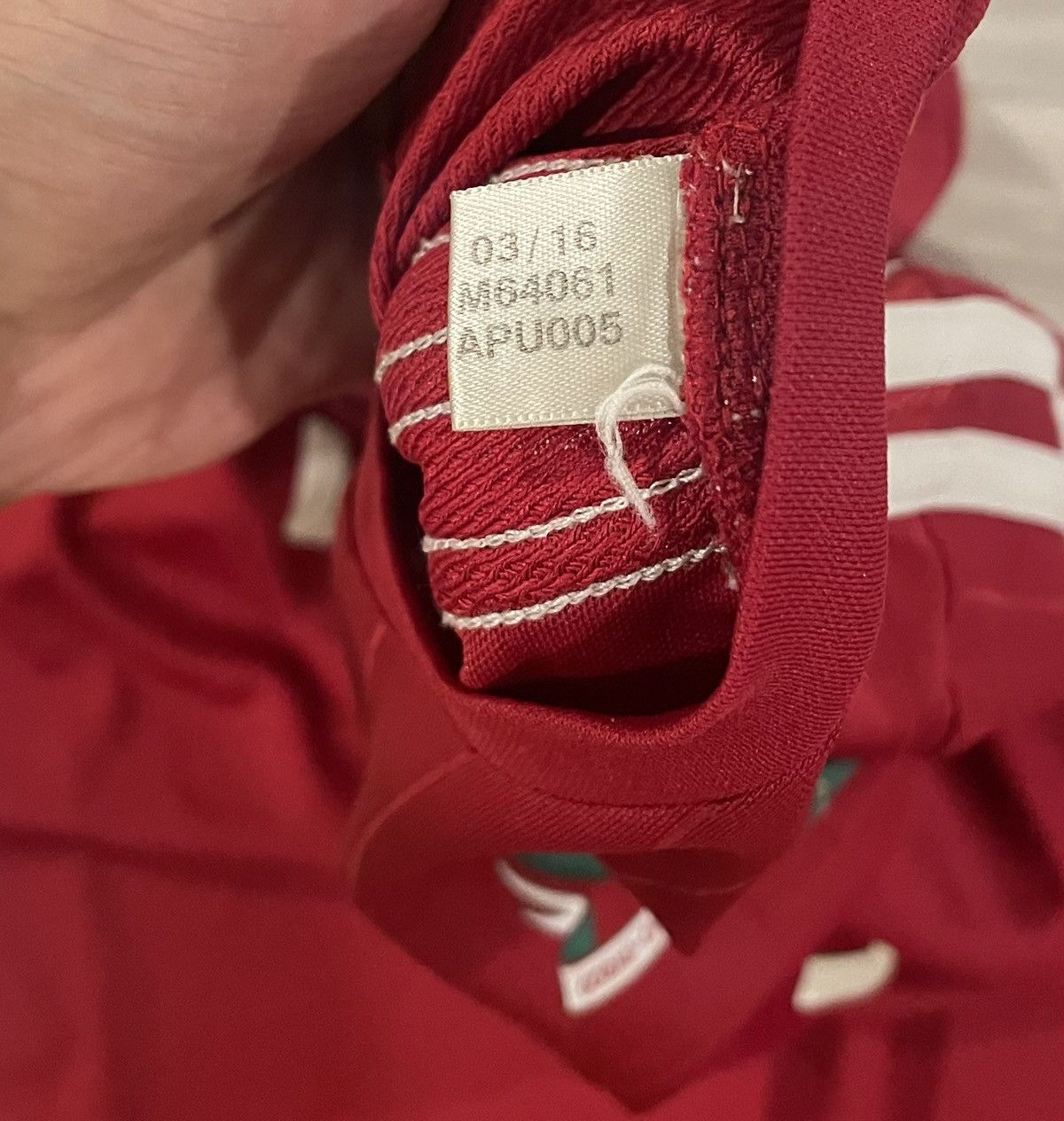 Adidas Adidas 2016/17 Wales National Team Soccer Jersey Men’s Large Size US L / EU 52-54 / 3 - 6 Thumbnail