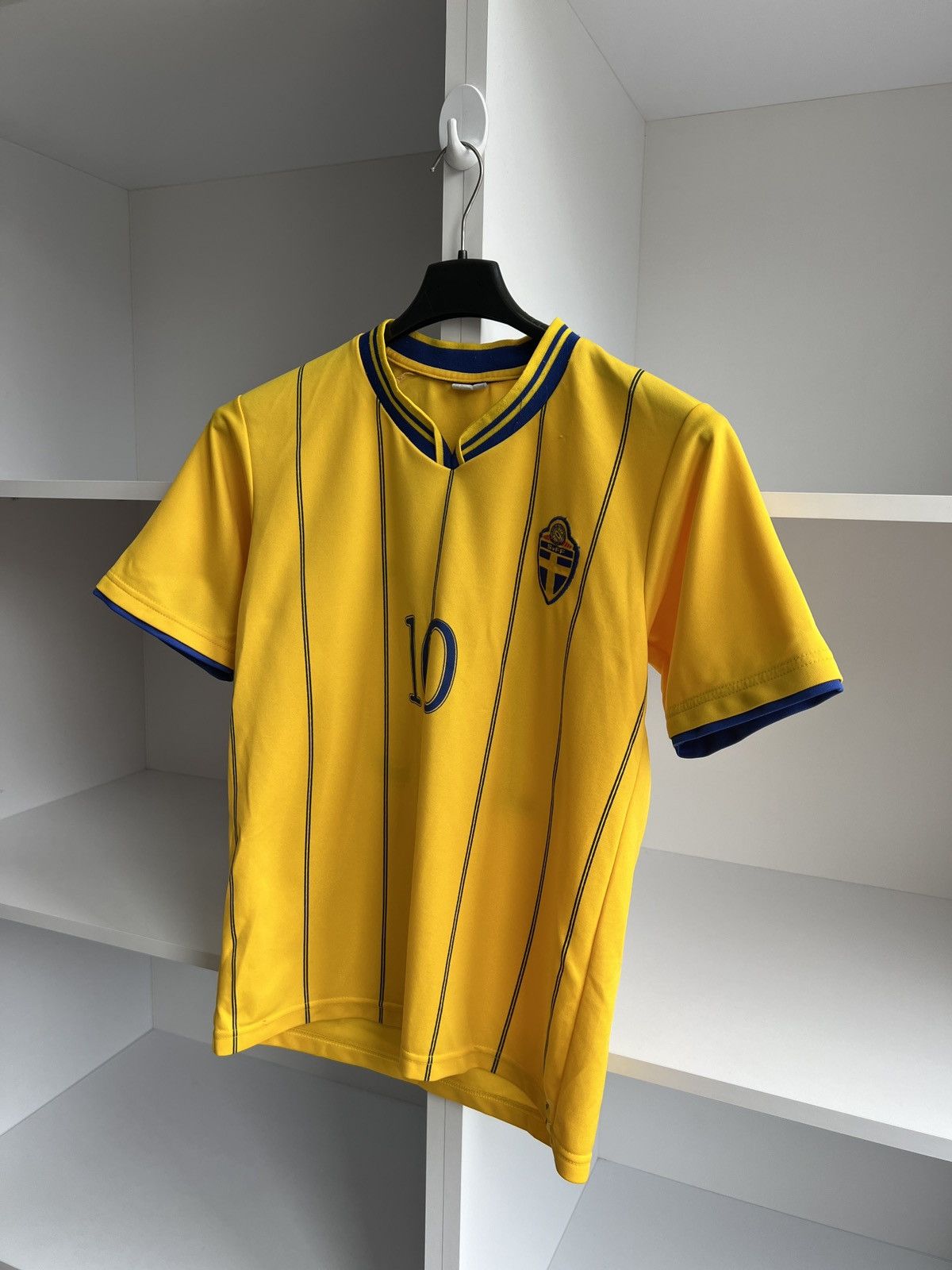 Vintage Vintage Sweden Ibrahimovic 10 Jersey Size US S / EU 44-46 / 1 - 8 Thumbnail