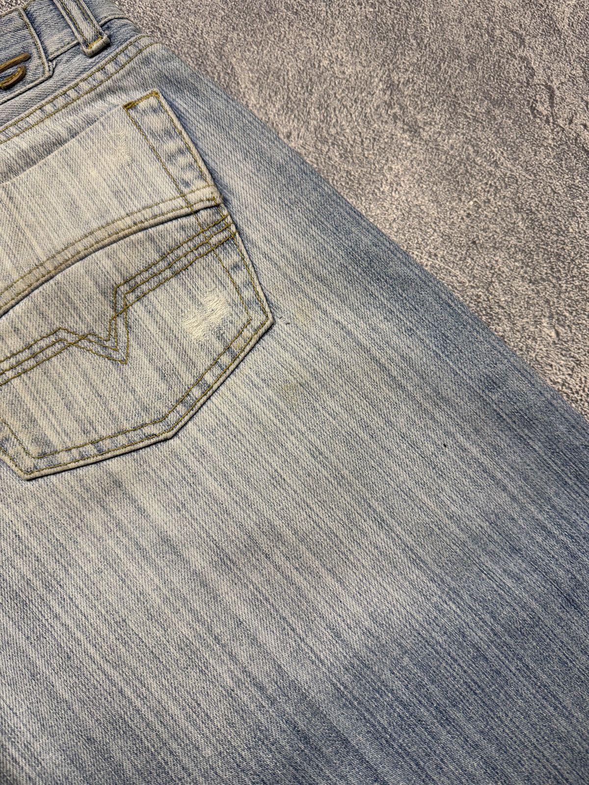 Diesel Y2K Flare Opium LGB Style Diesel Distressed Denim Jeans Size US 32 / EU 48 - 16 Thumbnail