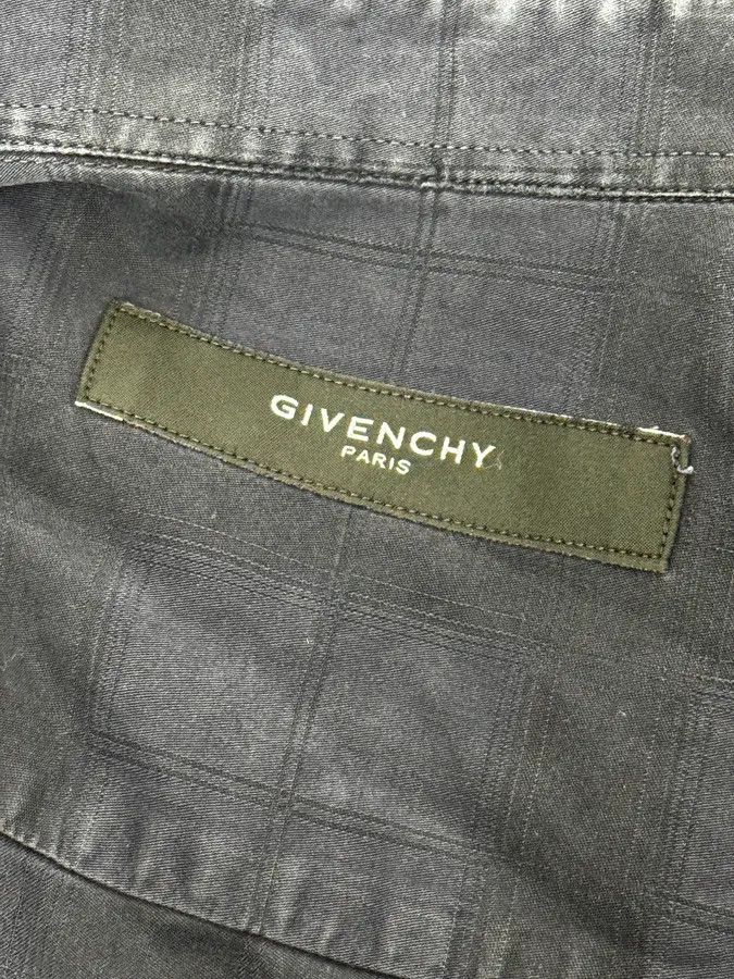 Givenchy Givenchy Navy Checkered Classic Shirt Size US S / EU 44-46 / 1 - 8 Thumbnail