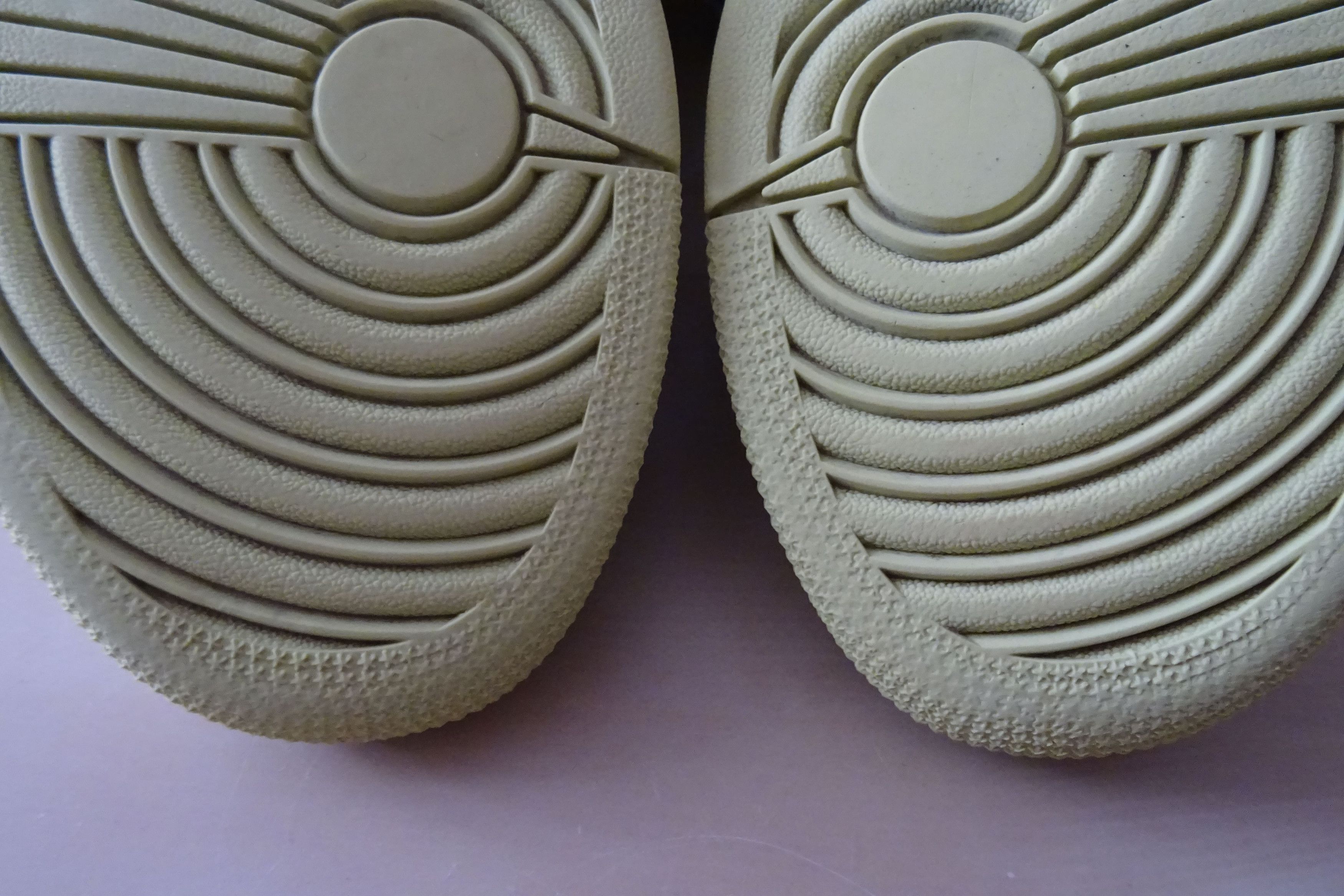 Jordan Brand Nike Air Jordan 1 Low (W) " Limelight " Sneaker Size US 7 / IT 37 - 13 Thumbnail