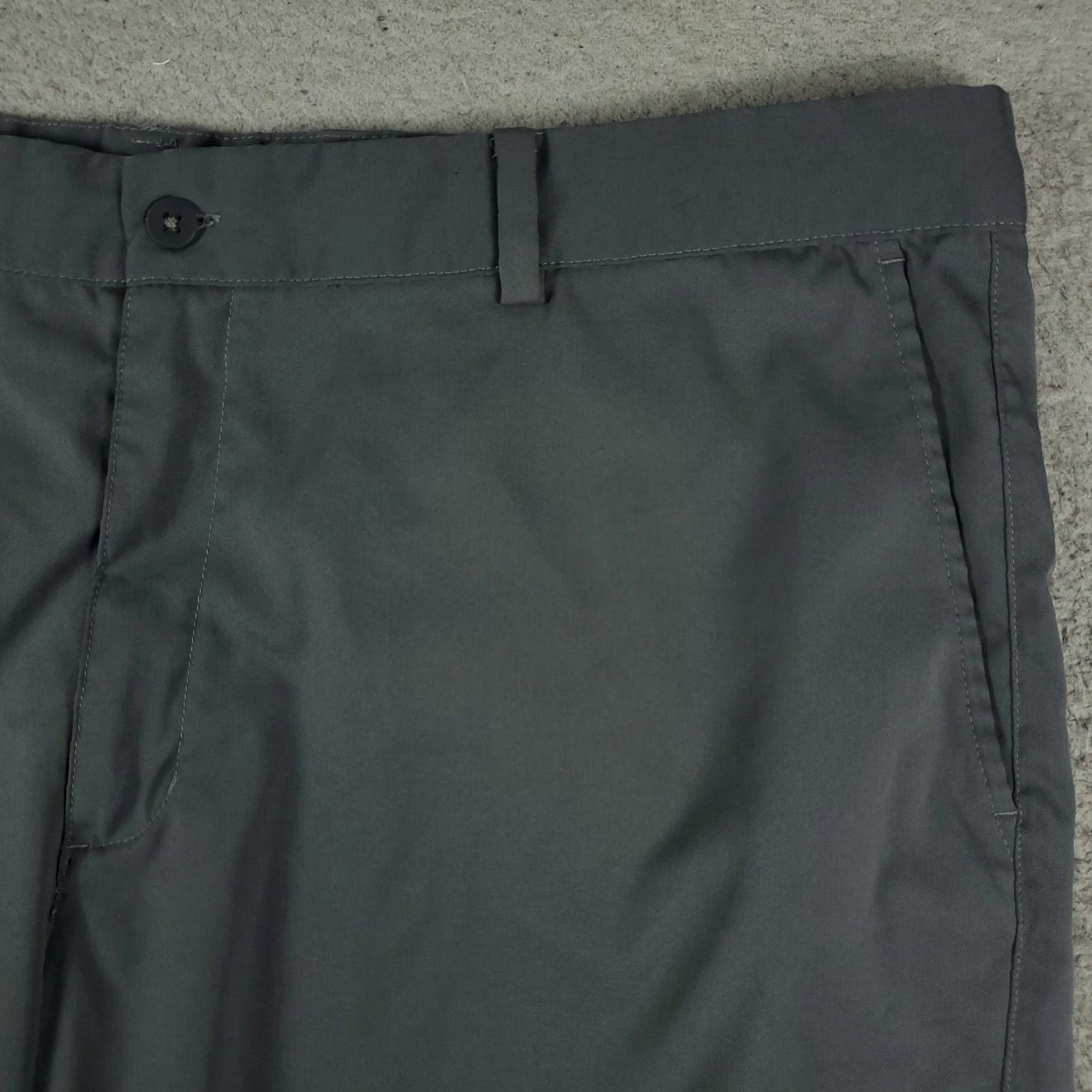 Nike Nike Shorts Mens 40 Gray Golf Dri Fit Casual Flat Front Chino Shirt? Size US 40 / EU 56 - 3 Thumbnail
