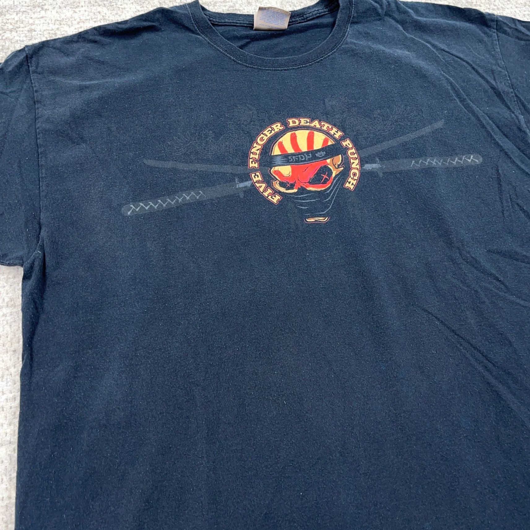 Hanes VINTAGE Hanes Shirt Men 2XL Black Band Graphic Print Y2K 5 Finger Death Punch Tee Skull Rock Retro Hipster Music Adult Mens Size US XXL / EU 58 / 5 - 4 Thumbnail
