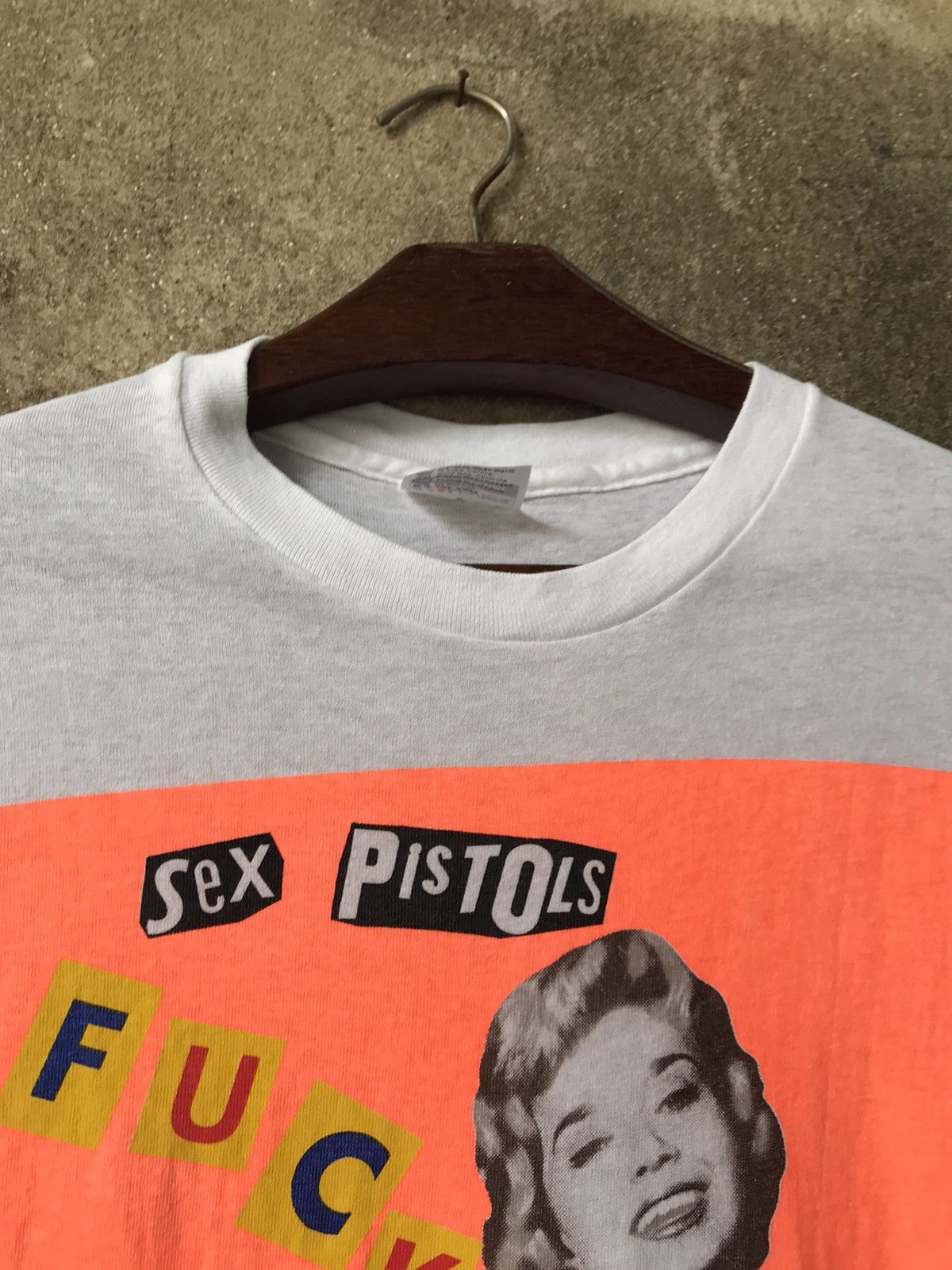 Band Tees × Vintage Vintage 90s Sex Pistols Shirt Size US L / EU 52-54 / 3 - 3 Thumbnail