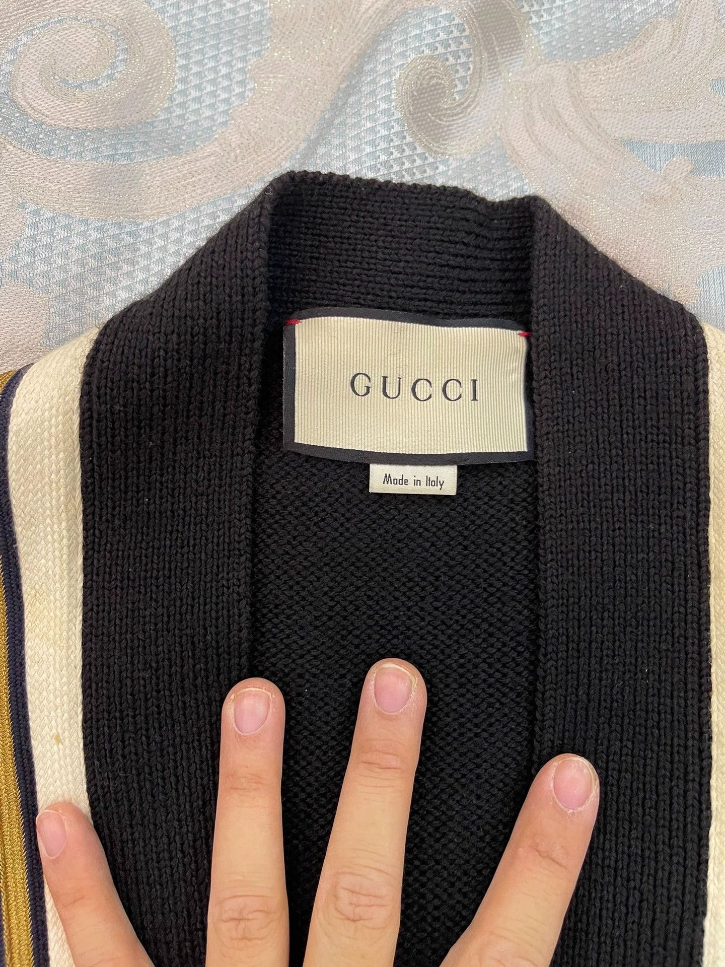 Gucci Gucci Classic Bee Wool Cardigan XS (Fits M) Size XS / US 0-2 / IT 36-38 - 2 Thumbnail