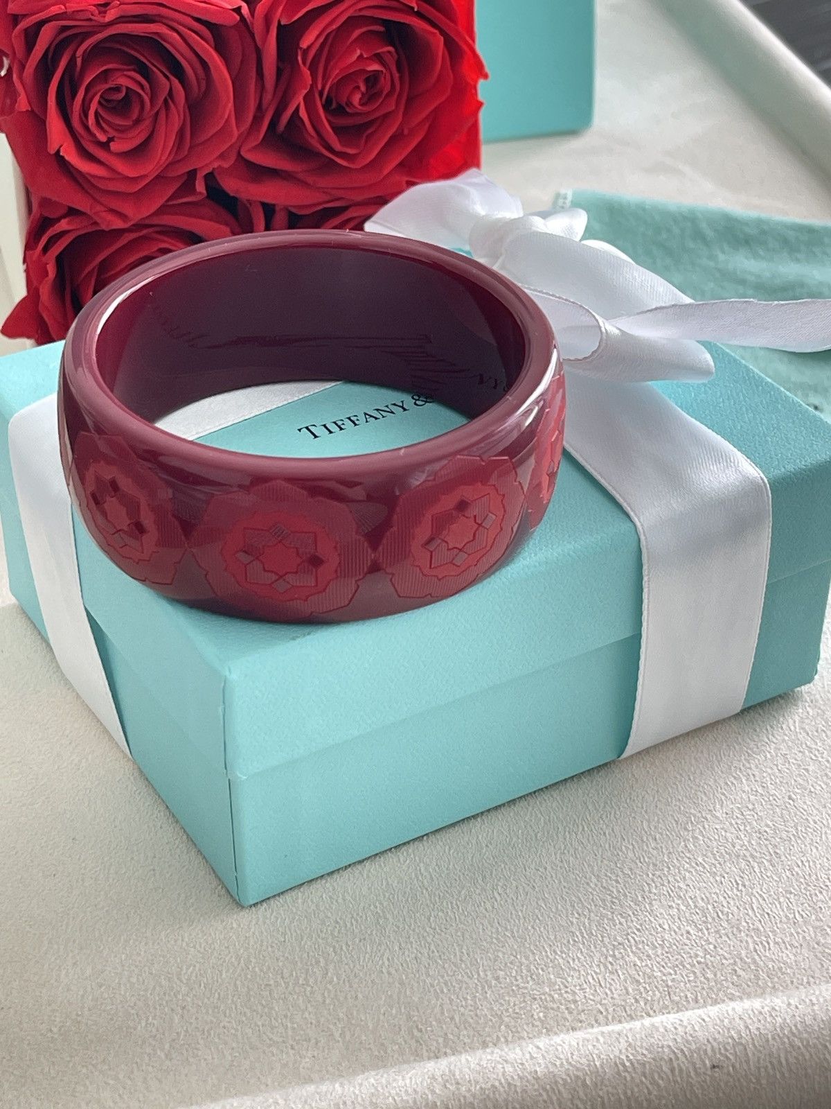 Tiffany & Co. TIFFANY & CO. RESIN PALOMA PICASSO RED ZELLIGE BANGLE $745 Size ONE SIZE - 14 Thumbnail