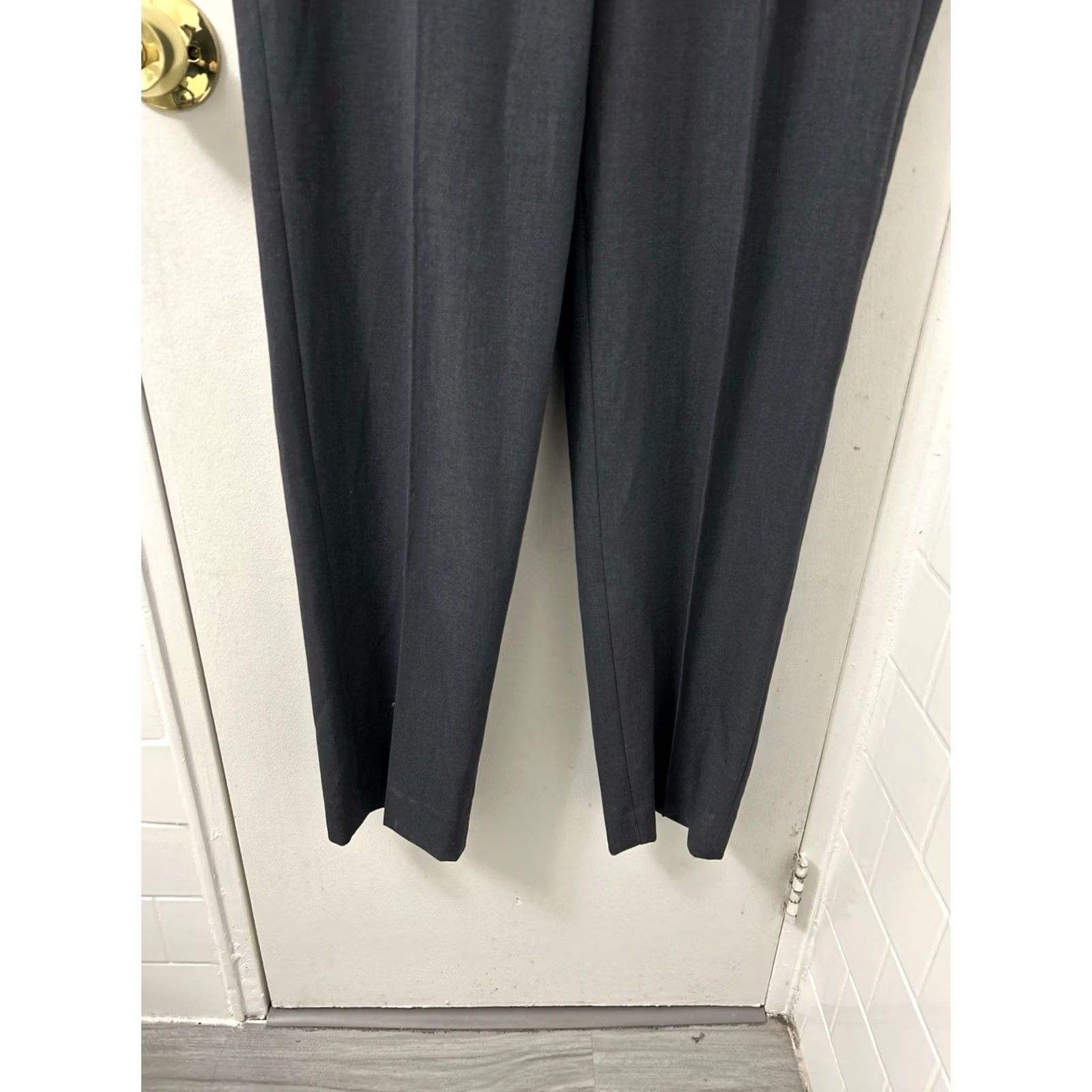 Nautica Nautica Dress Pants Mens 36x34 Gray Flat Front Slim? No, keep Classic fit with Waist 36 Inseam 34. Size US 36 / EU 52 - 7 Thumbnail