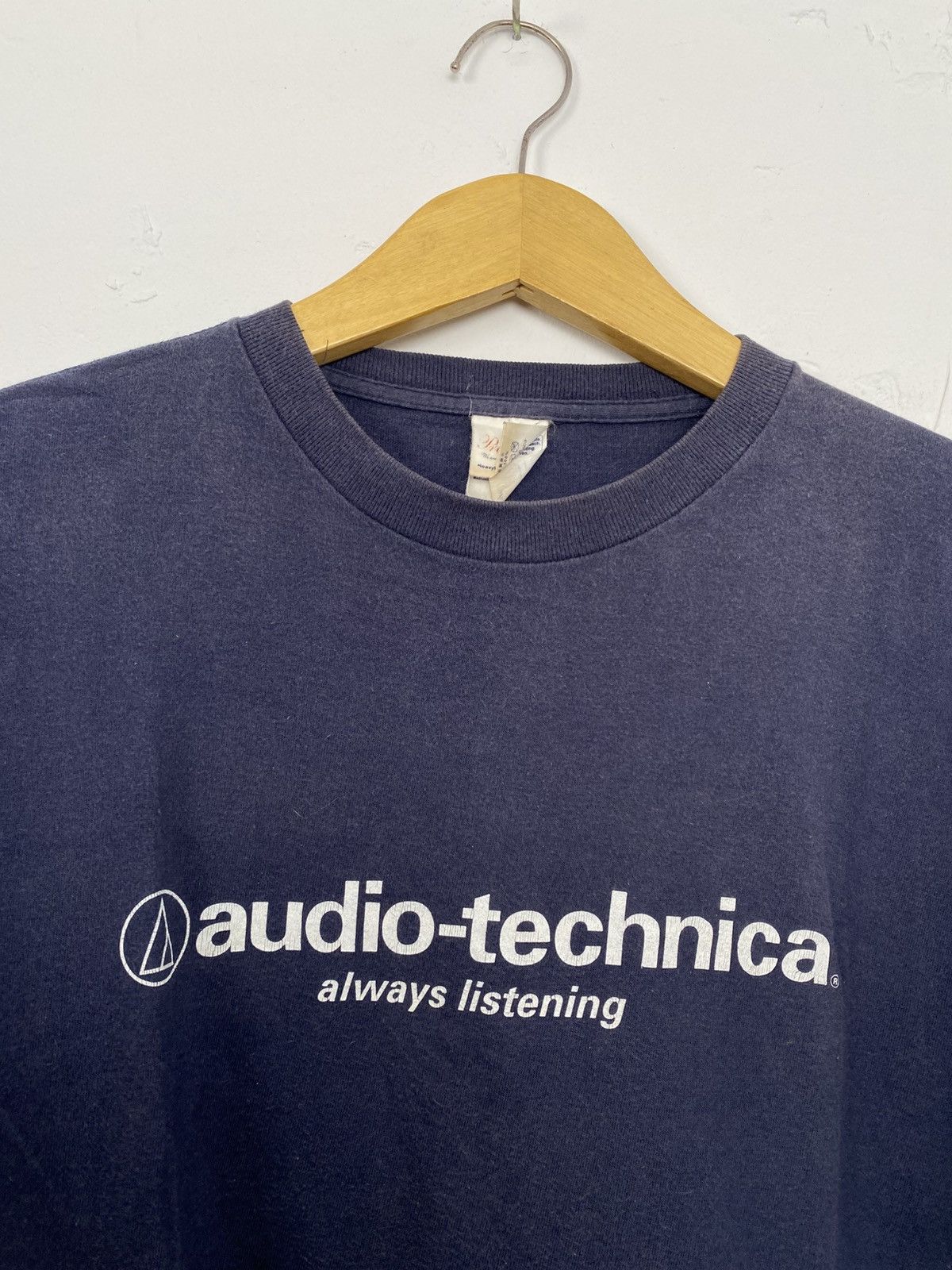 Band Tees Audio technica promo tee Size US L / EU 52-54 / 3 - 2 Thumbnail