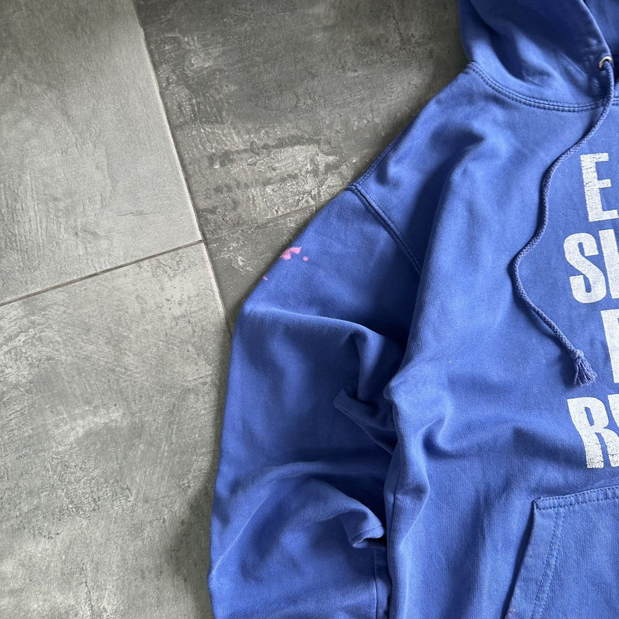 Vintage Vintage Eats Sleep Fish Repeat Hoodie Used Joke Humor Size US M / EU 48-50 / 2 - 6 Thumbnail