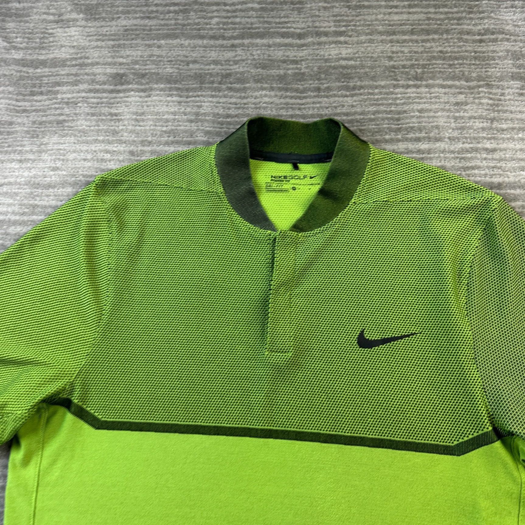 Nike Nike Polo Shirt Mens M Green Regular Fit Dri-Fit Knit Short Sleeve Band Collar Swing Momentum Fly Shield Size US M / EU 48-50 / 2 - 3 Thumbnail