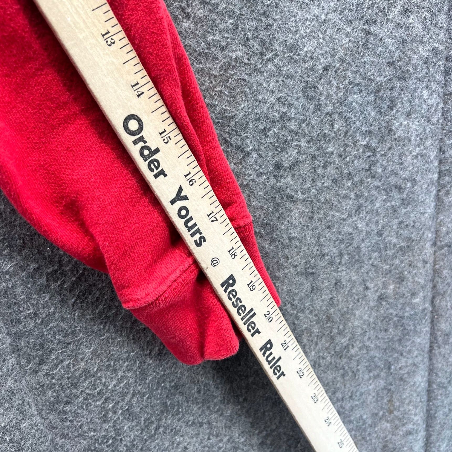 Champion VINTAGE Champion Sweatshirt Pullover Women S Red Fleece Reverse Weave 90s 2000s Comfort All Seasons Mens Womens Boys Girls Size S / US 4 / IT 40 - 6 Thumbnail