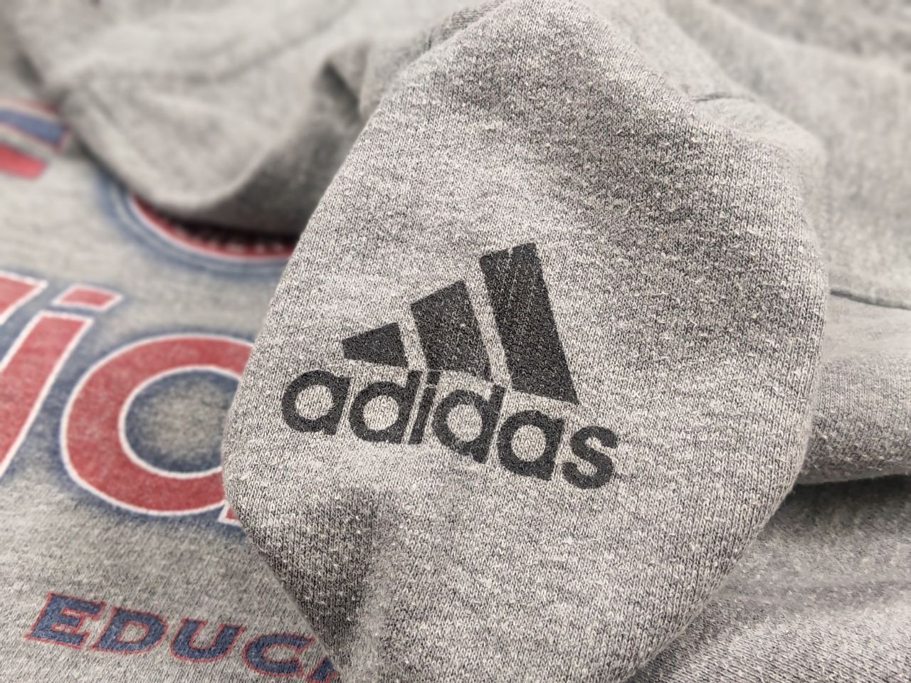 Adidas Vintage Adidas F.C. Bayern Munich Gray Crew chek sweatshirt Size US M / EU 48-50 / 2 - 13 Thumbnail