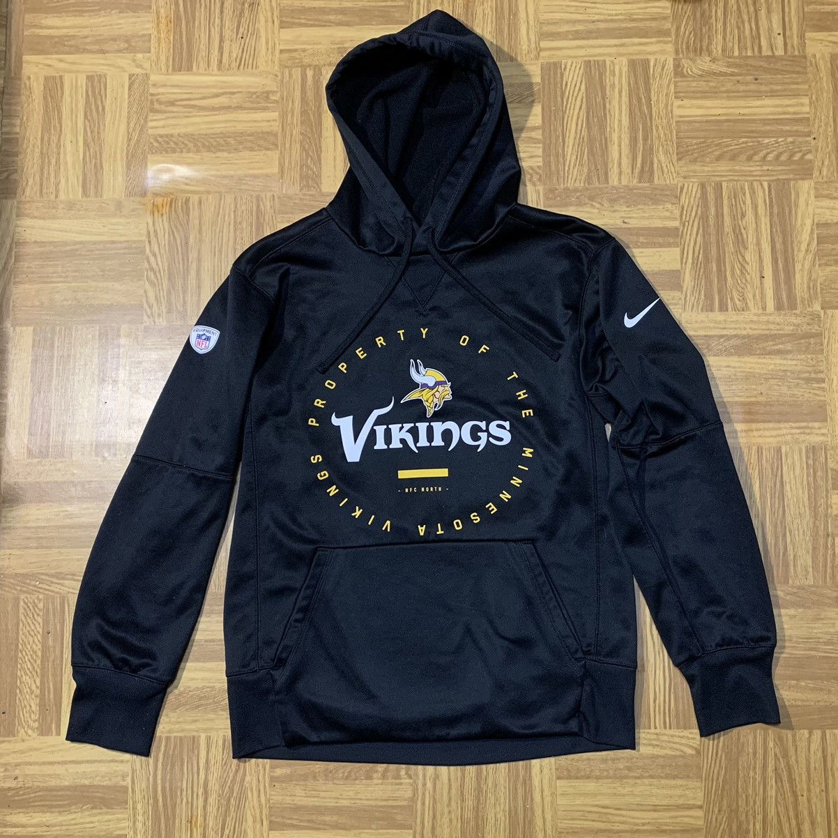 Nike × Vintage Nike NFL Equipment Vikings Minnesota Black Hoodie Size S Size US S / EU 44-46 / 1 - 3 Thumbnail
