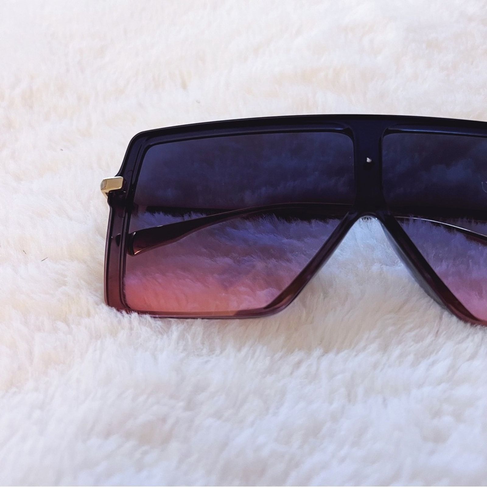Other Ariel Blue & Pink Rectangle Full Frame Sunglasses Size ONE SIZE - 4 Thumbnail