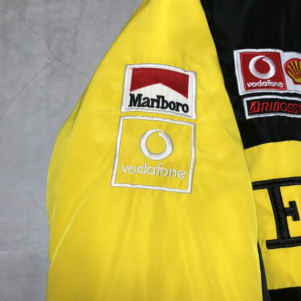 Ferrari Vintage Ferrari Formula-1 Racing Jacket Marlboro F1 90s Y2K Size US XL / EU 56 / 4 - 7 Thumbnail