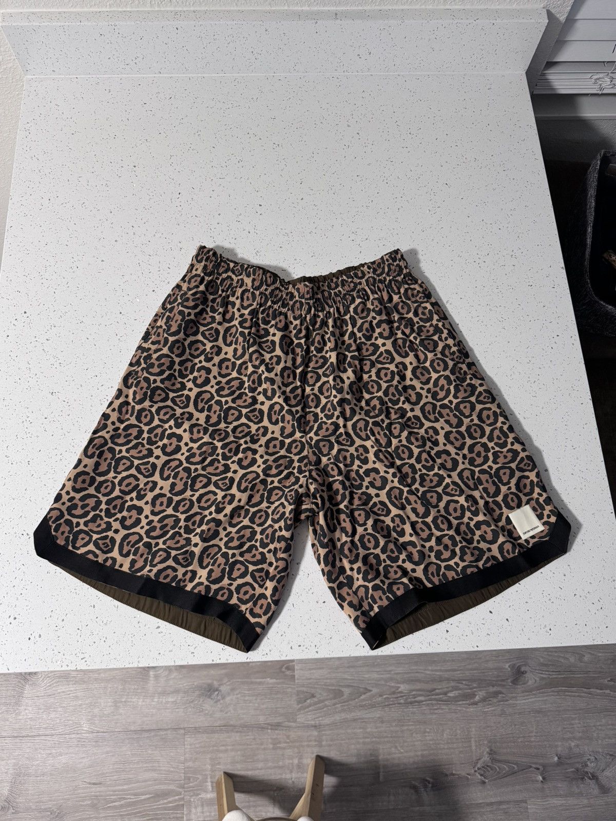 Emporio Armani NWT Emporio Armani Reversible Leopard Print Bermuda Shorts Size US 34 / EU 50 - 1 Thumbnail
