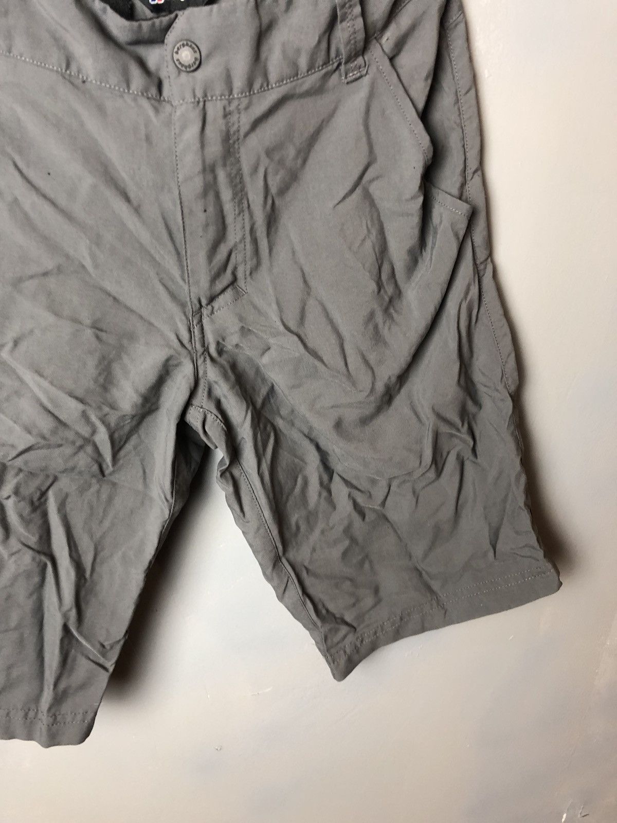 Berghaus Men’s short Berghaus size 28 Size US 28 / EU 44 - 3 Thumbnail