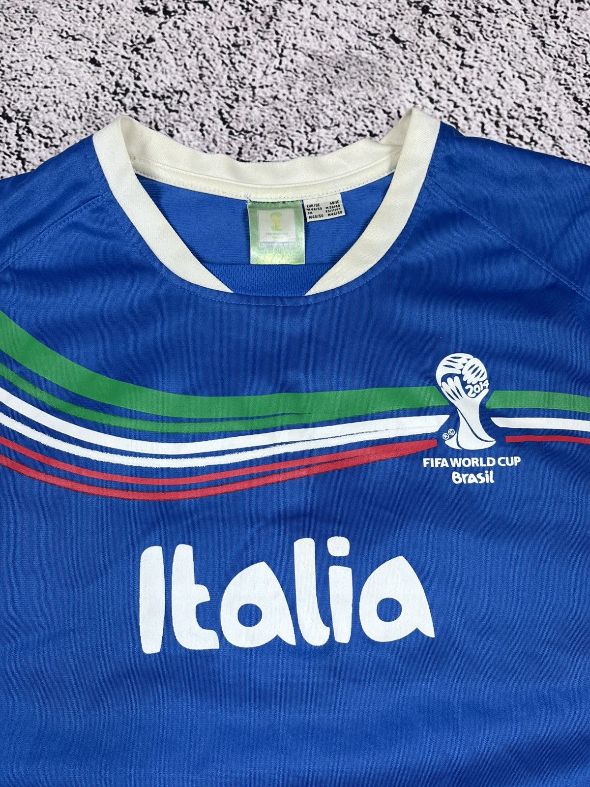 Vintage Vintage soccer football world cup 2014 fan jesrsey size m Size US M / EU 48-50 / 2 - 2 Thumbnail