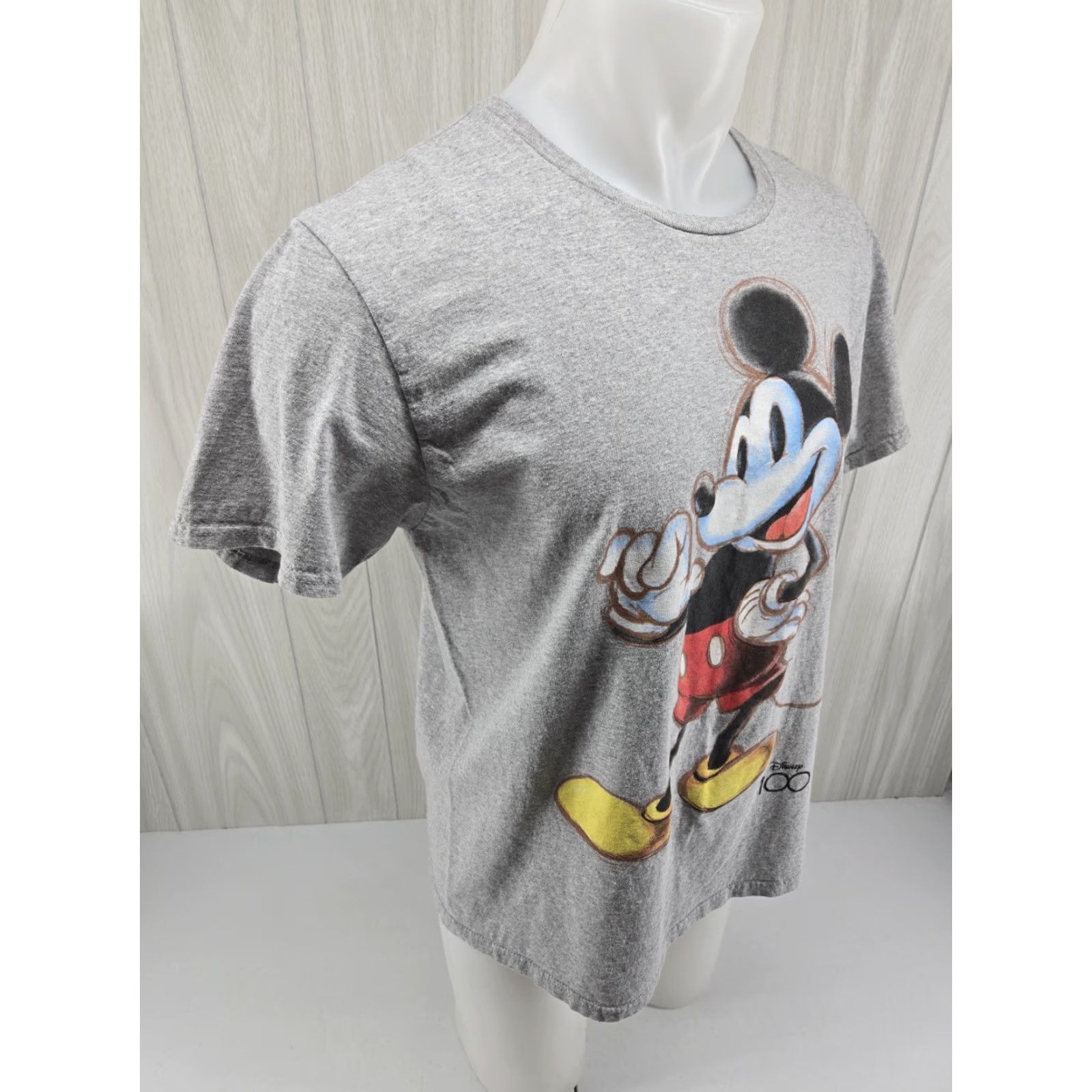 Disney Disney Mickey Mouse 100 Year Anniversary Shirt Large Gray Mens Shirt Crew Neck Short Sleeve Cotton Logo Vintage: No Brand Disney Theme Cartoon 2020s Size US L / EU 52-54 / 3 - 7 Thumbnail