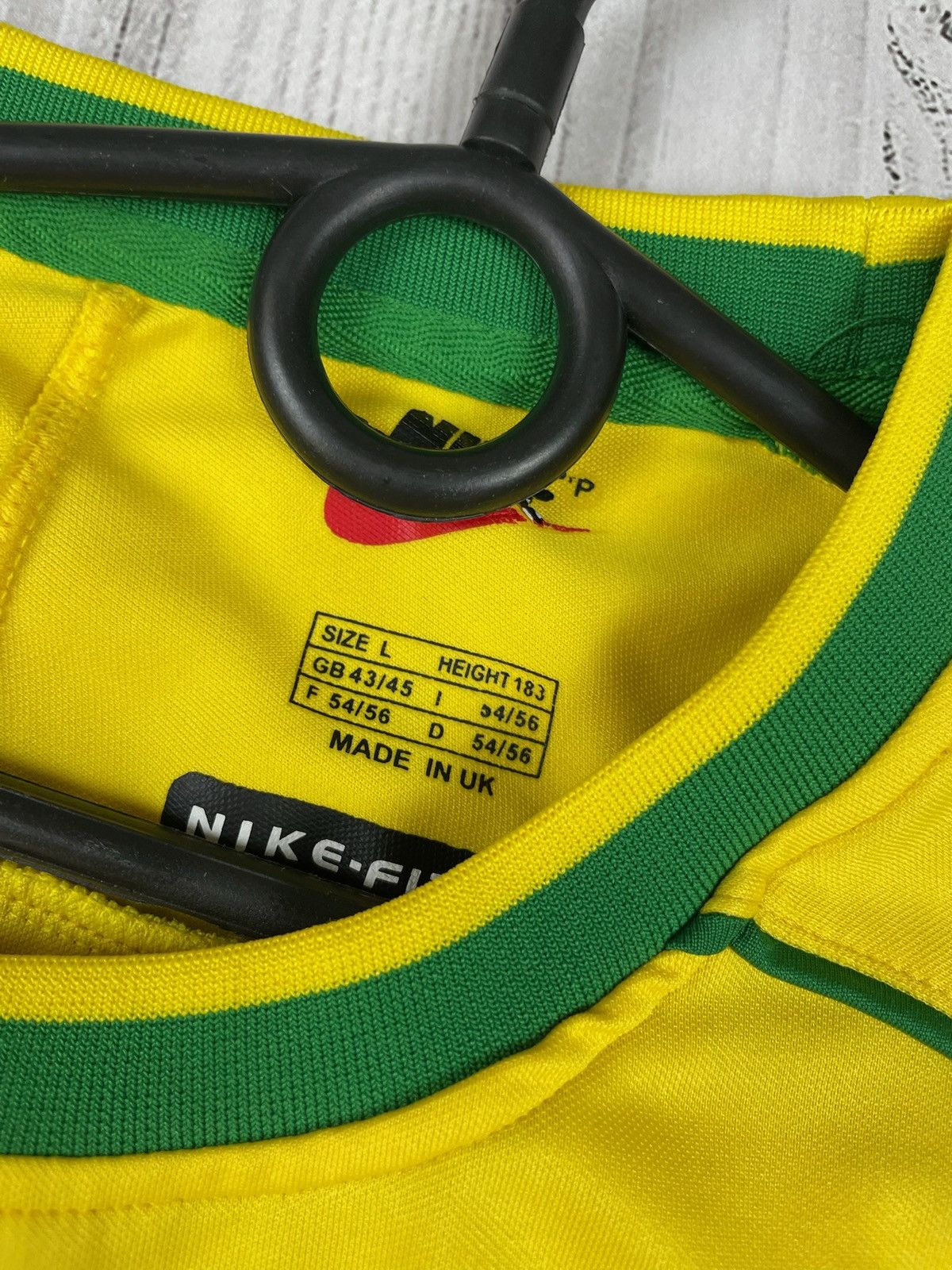 Other Vintage Brazil tee logo yellow size L Size US L / EU 52-54 / 3 - 5 Thumbnail