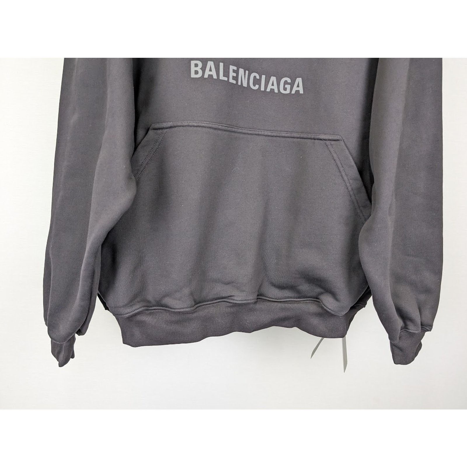 Balenciaga o1rshd1 Q:2 / Large Fit Hoodie in Washed Black Size US L / EU 52-54 / 3 - 5 Thumbnail