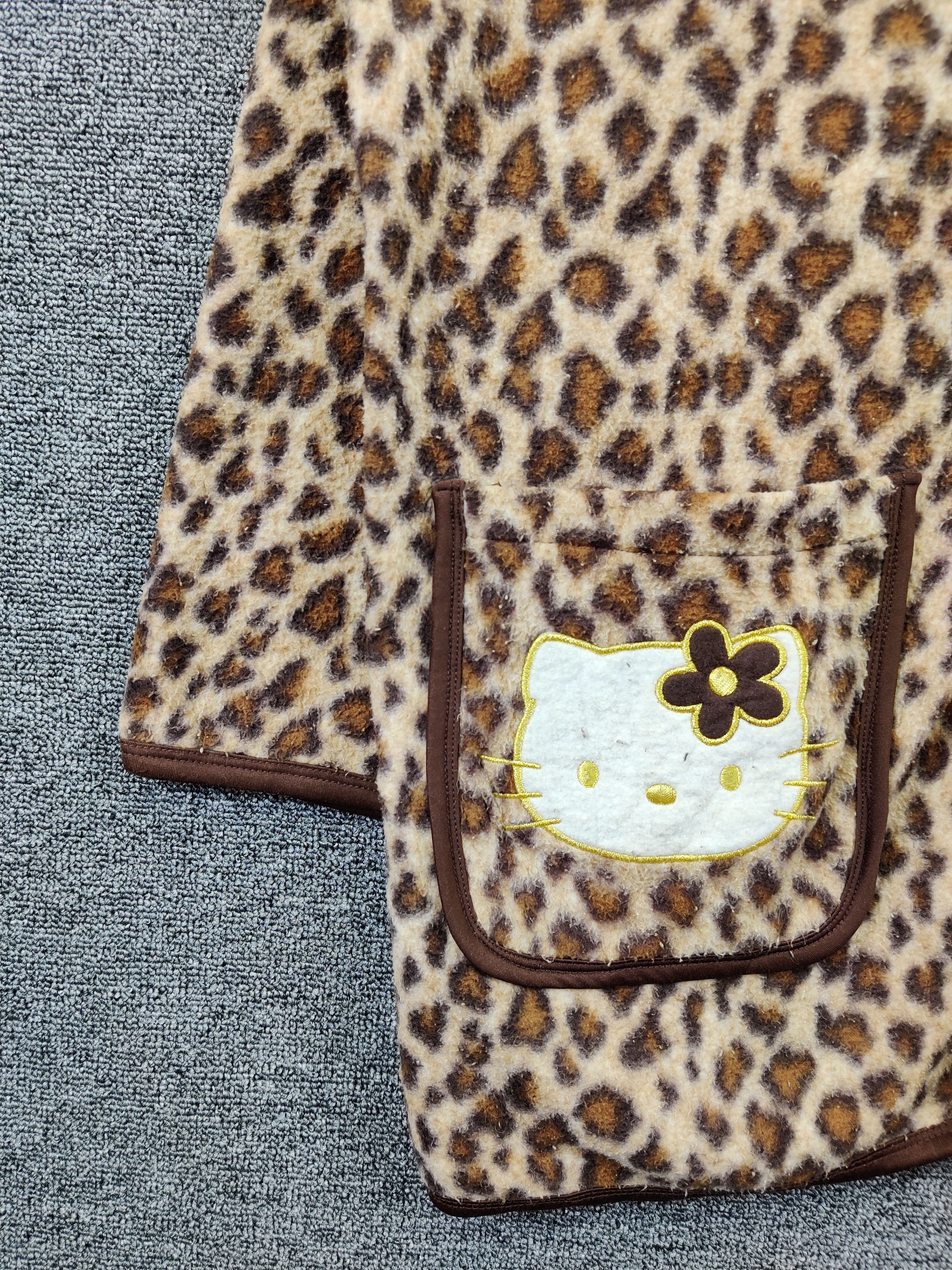 Cartoon Network Vintage Hello Kitty Leopard Fleece Sleepwear Size US L / EU 52-54 / 3 - 4 Thumbnail