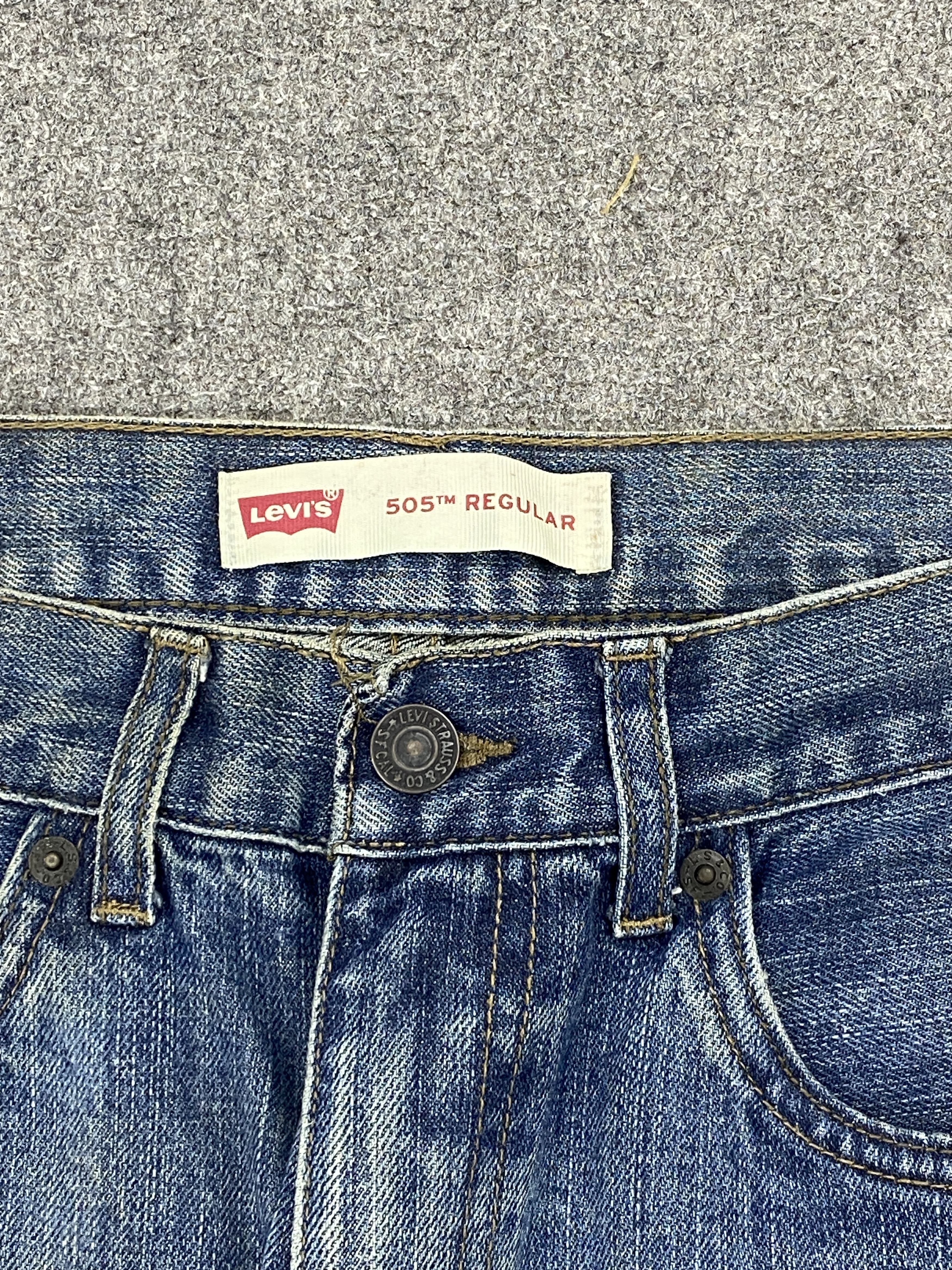 Levi's Vintage Levis 505 Regular Fit Blue Denim DP2332 Size US 28 / EU 44 - 9 Thumbnail
