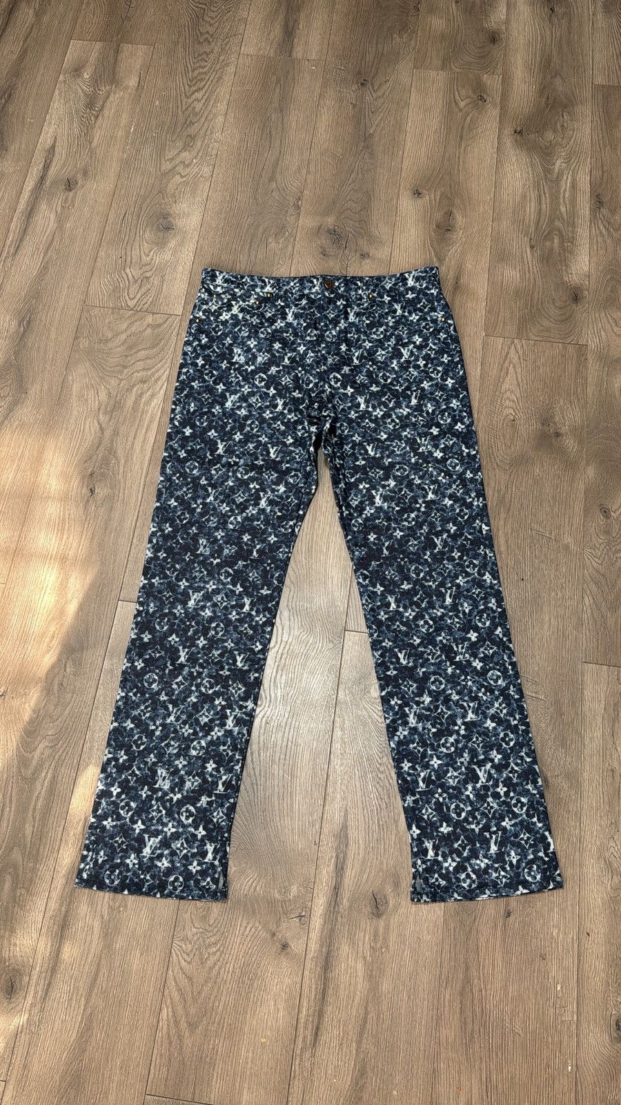 Louis Vuitton Louis Vuitton Monogram Denim Jeans Size 34 Size US 34 / EU 50 - 1 Thumbnail